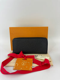 Ardoise Taiga Leather Vertical Zippy Wallet in Dark Grey