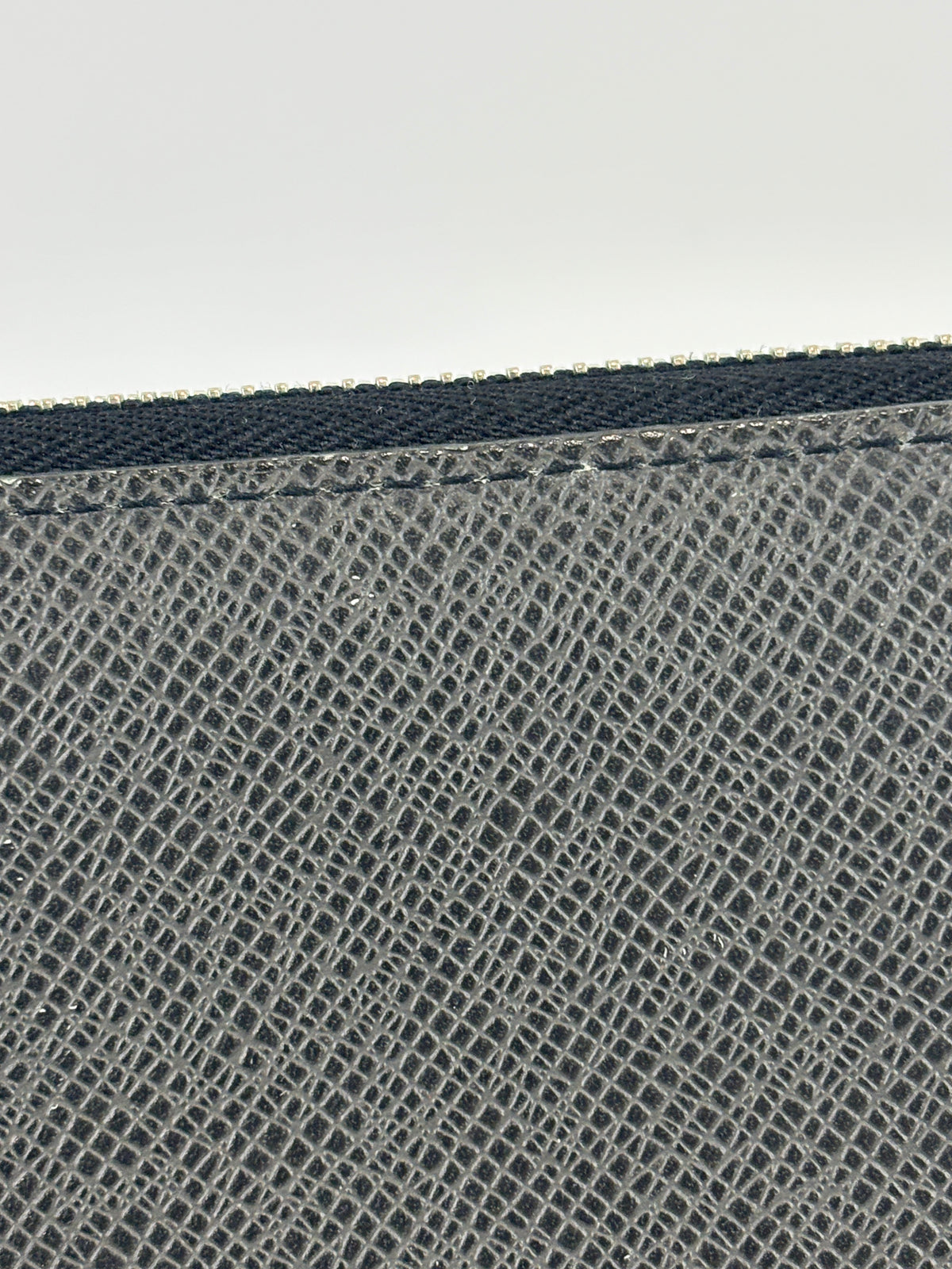 Ardoise Taiga Leather Vertical Zippy Wallet in Dark Grey