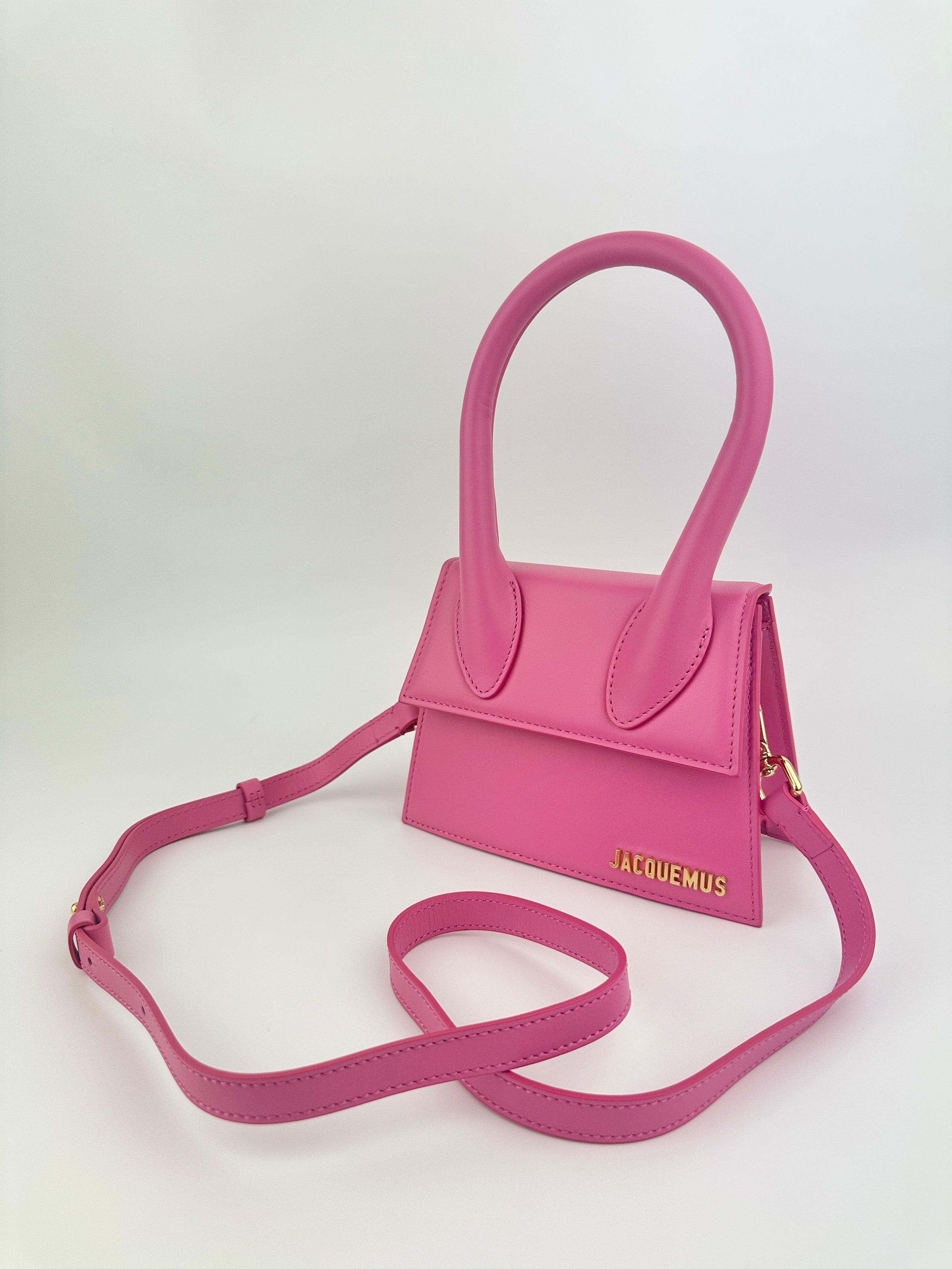 Le Chiquito Moyen Neon Pink Bag