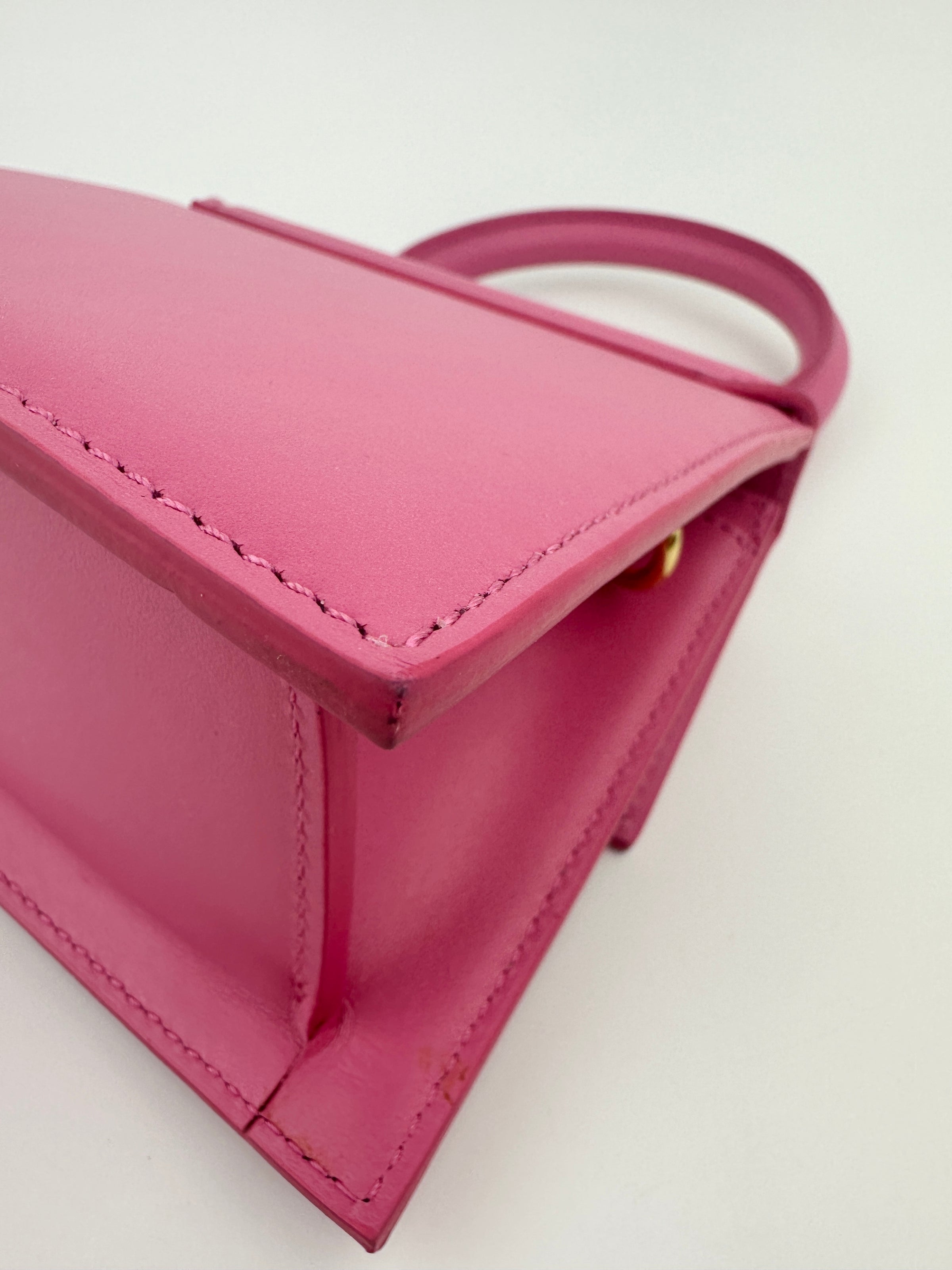 Le Chiquito Moyen Neon Pink Bag