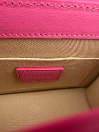 Le Chiquito Moyen Neon Pink Bag