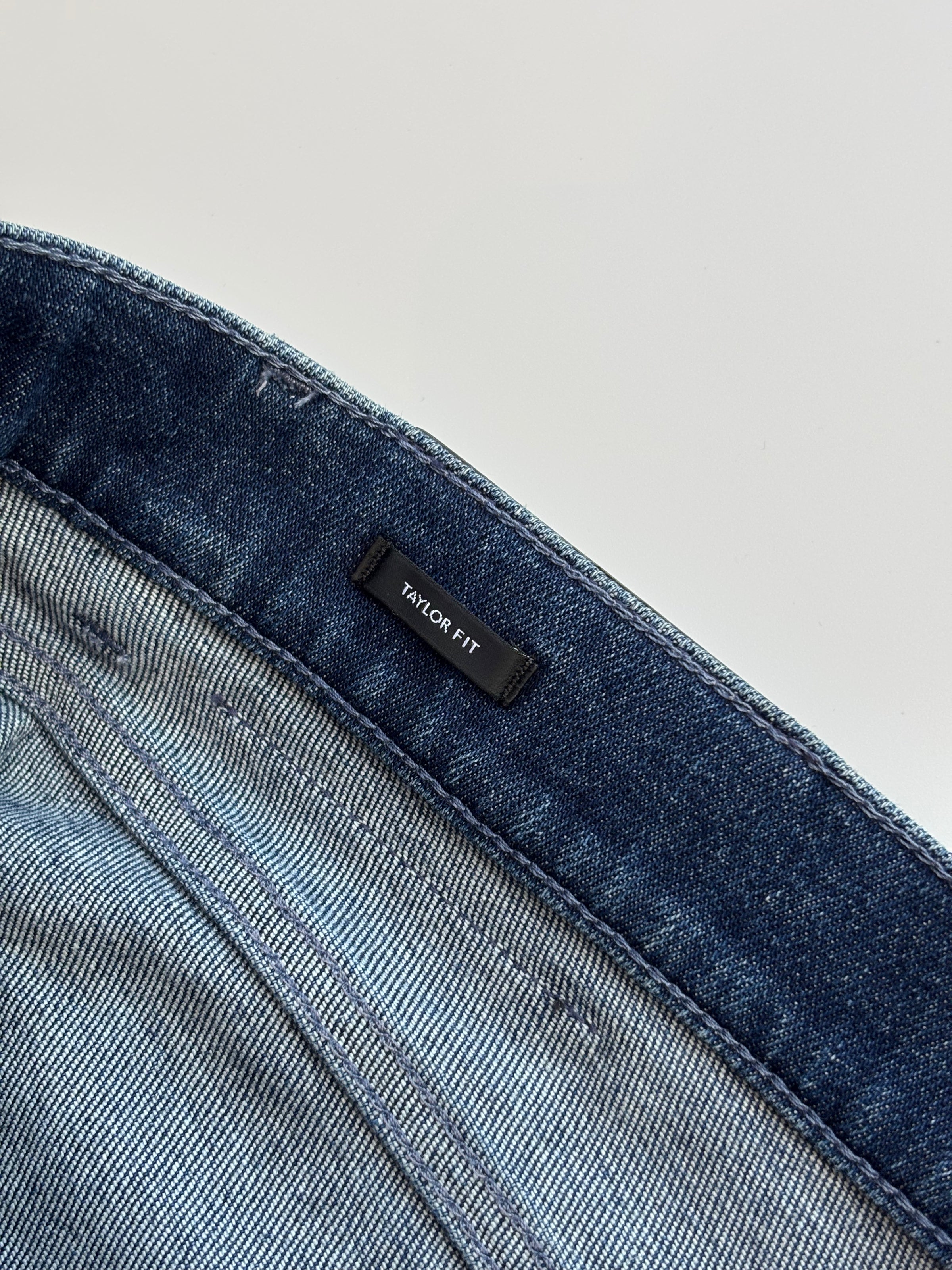 Man's Blue Denim Jeans With Medusa Detail 1006078 | Size 36 | 190/104B - Glampot