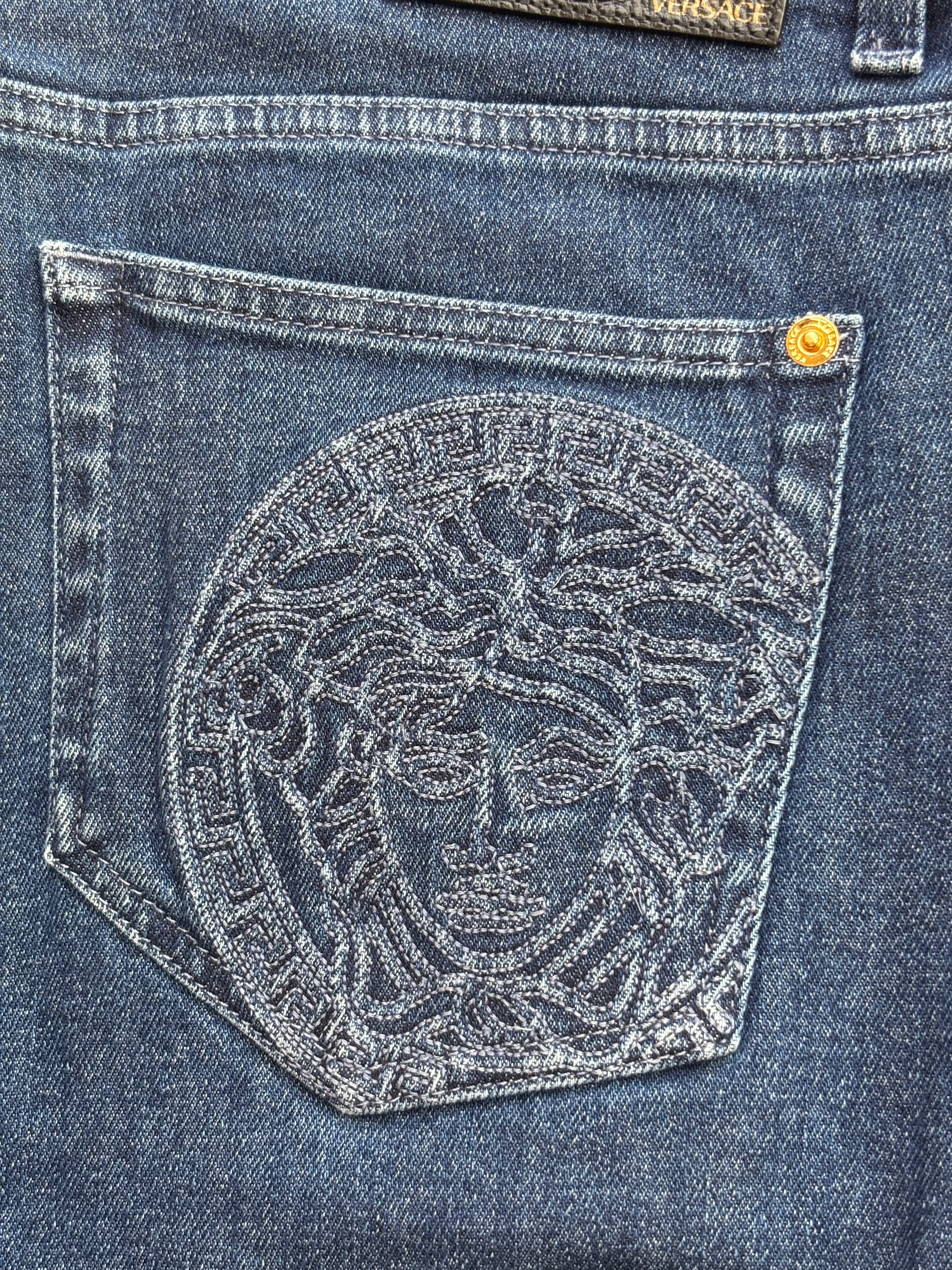 Man's Blue Denim Jeans With Medusa Detail 1006078 | Size 36 | 190/104B - Glampot