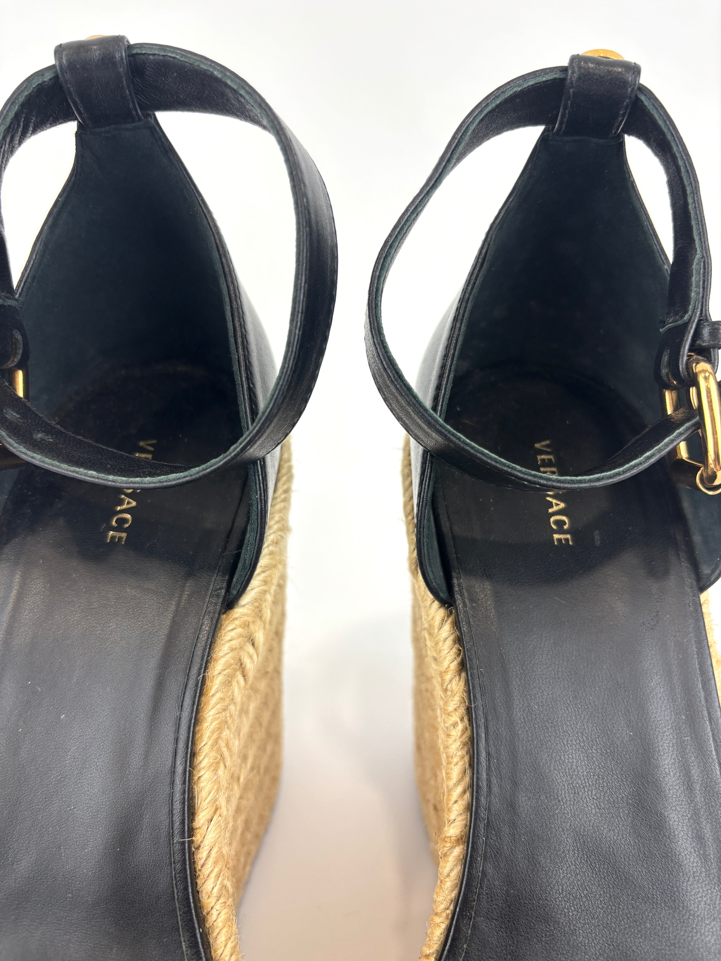 1006142 Wedge Sandals Black Size 39