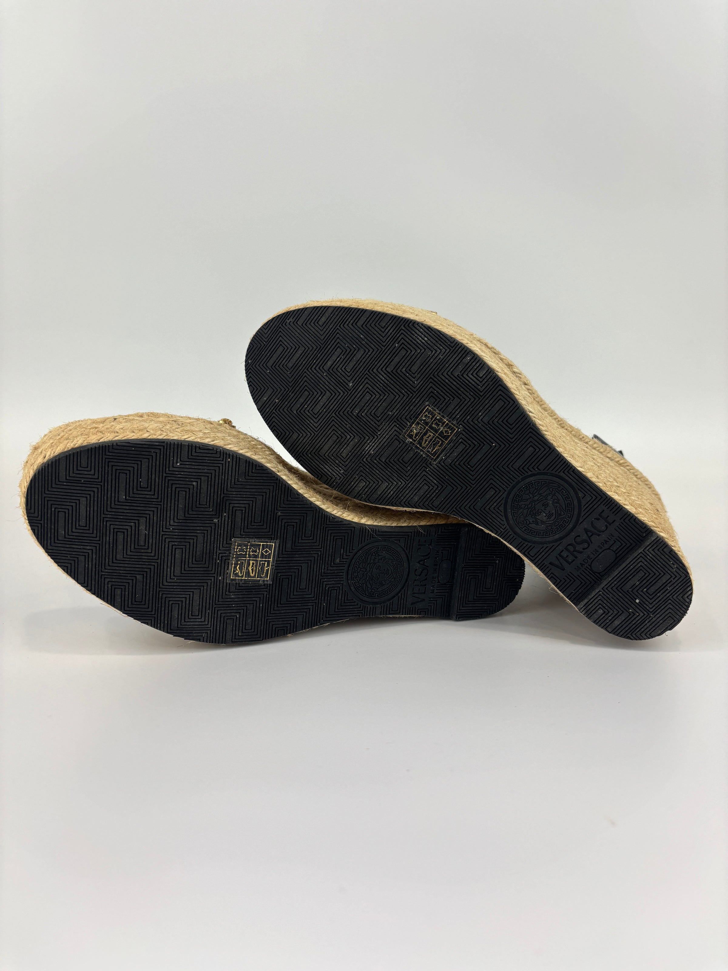 1006142 Wedge Sandals Black Size 39