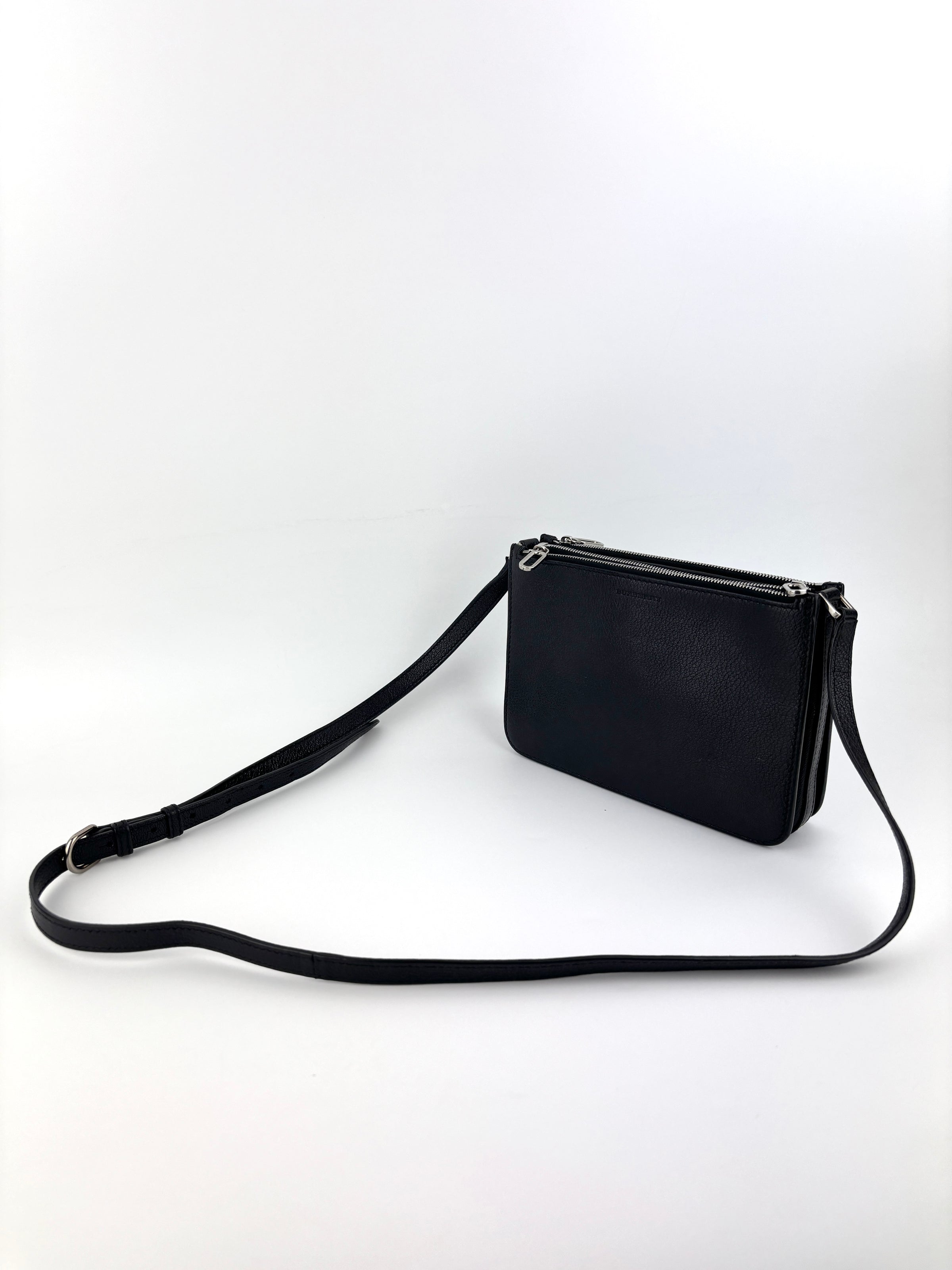 Penhurst D-Ring Triple Zip Crossbody Bag Grainy Goatskin Black - Glampot