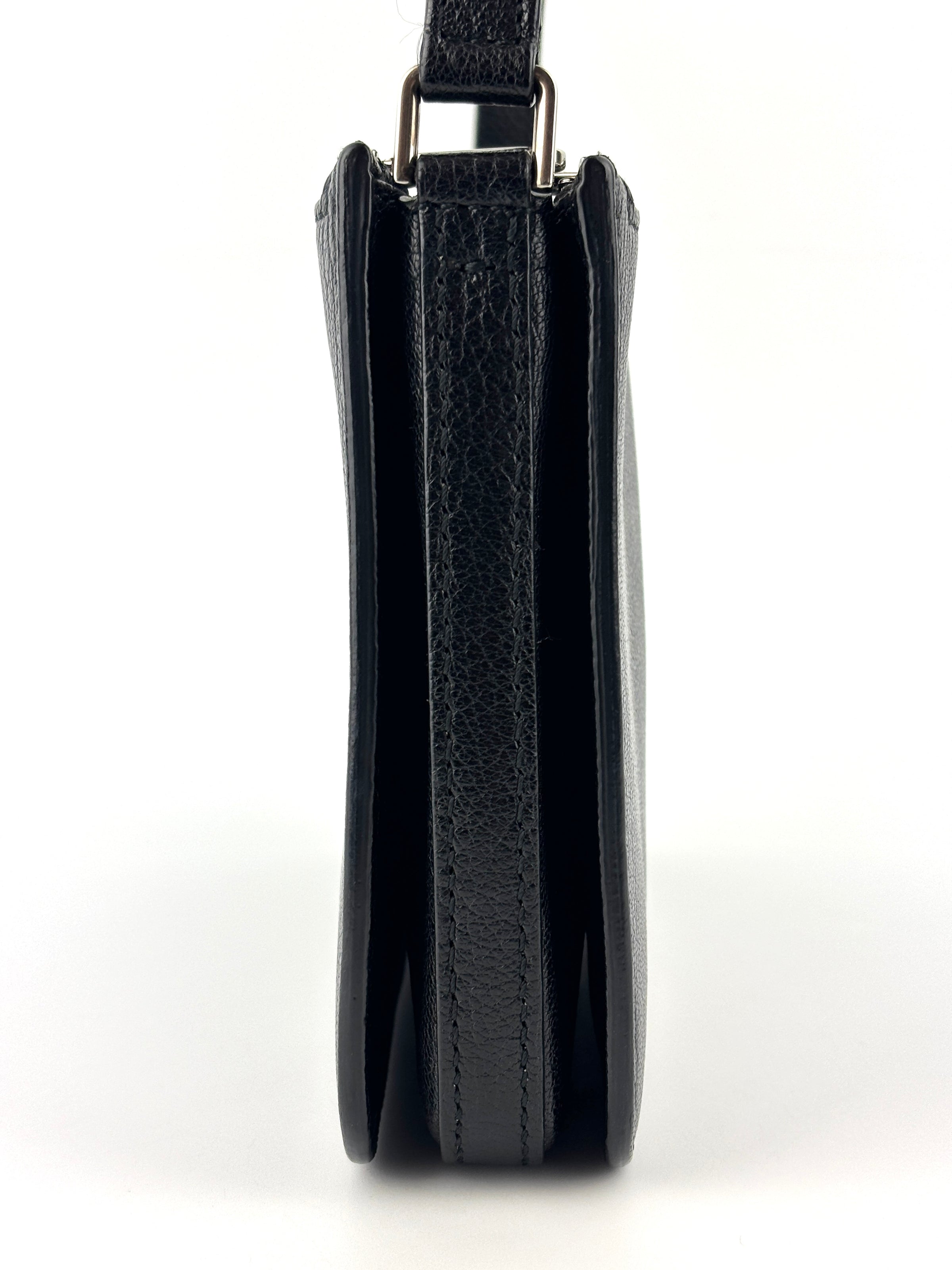 Penhurst D-Ring Triple Zip Crossbody Bag Grainy Goatskin Black - Glampot