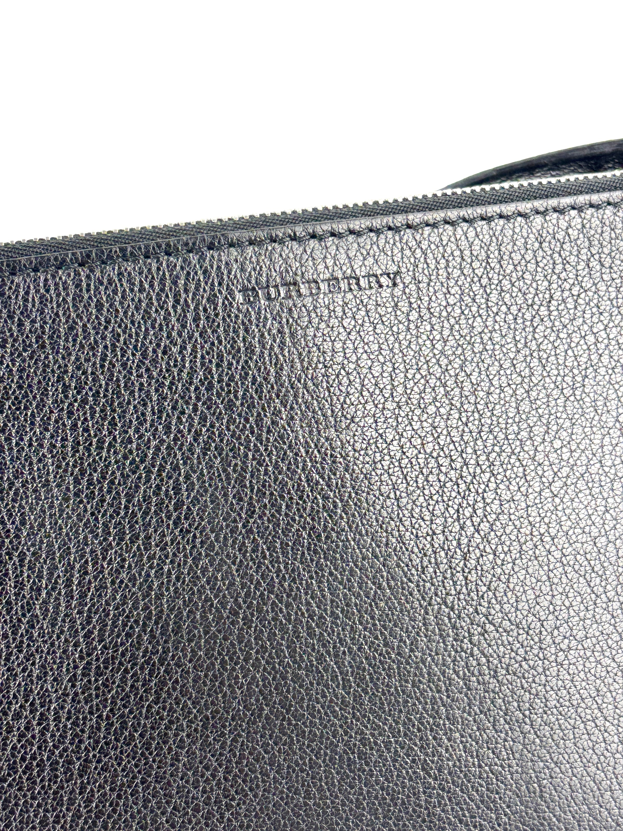 Penhurst D-Ring Triple Zip Crossbody Bag Grainy Goatskin Black - Glampot
