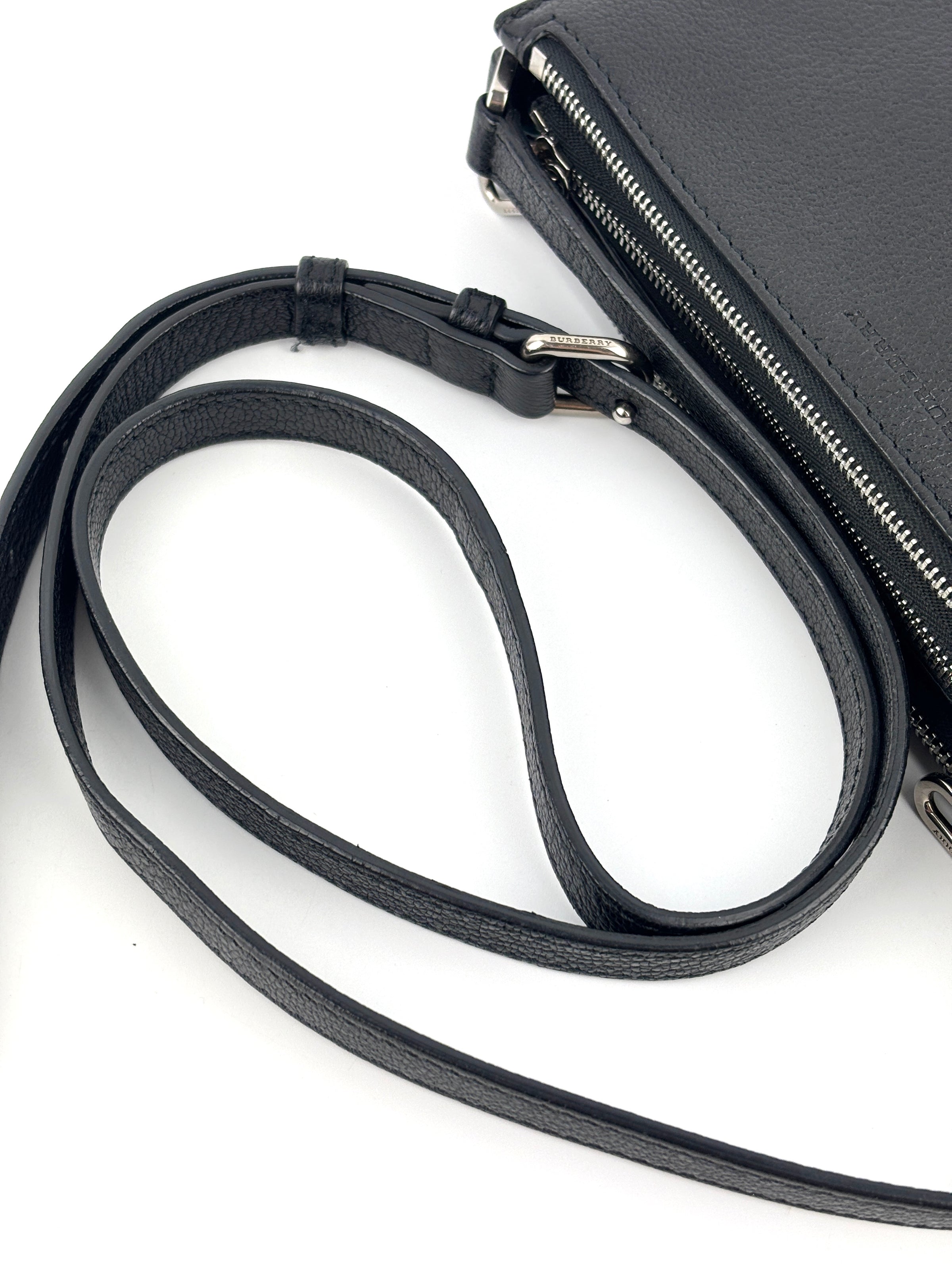 Penhurst D-Ring Triple Zip Crossbody Bag Grainy Goatskin Black - Glampot