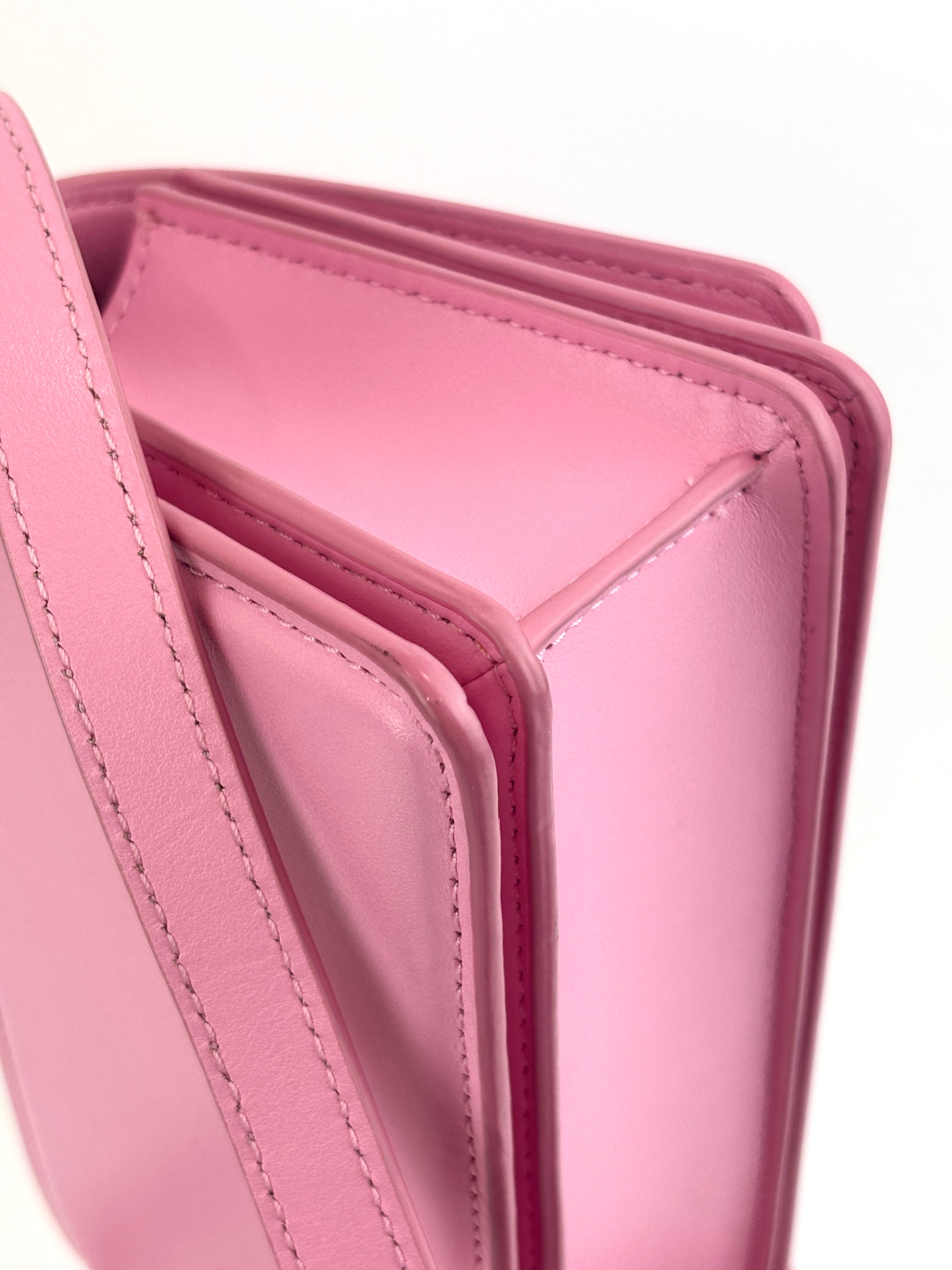 CR521 Bandit Pink Crossbody Bag - Glampot