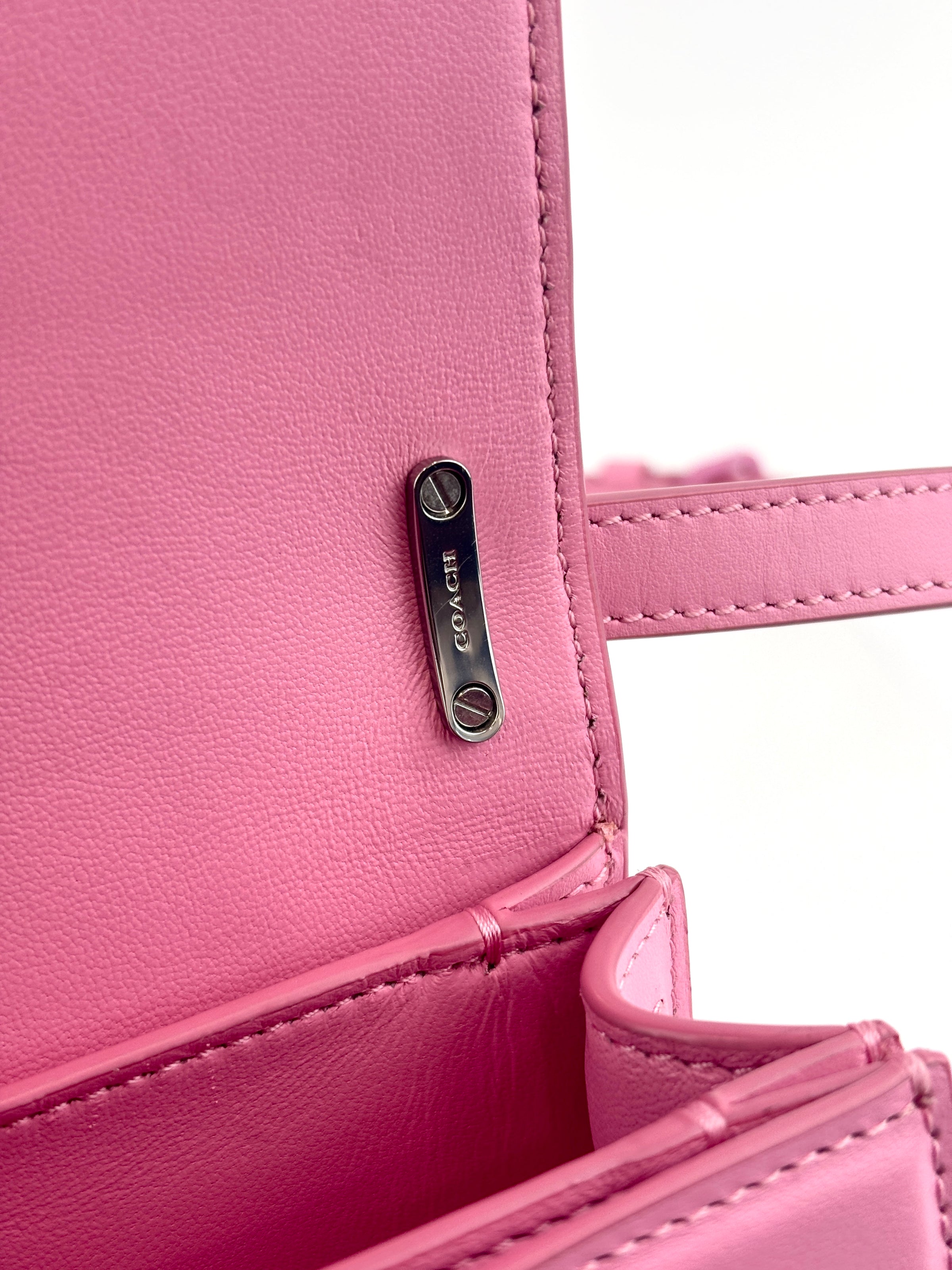 CR521 Bandit Pink Crossbody Bag - Glampot