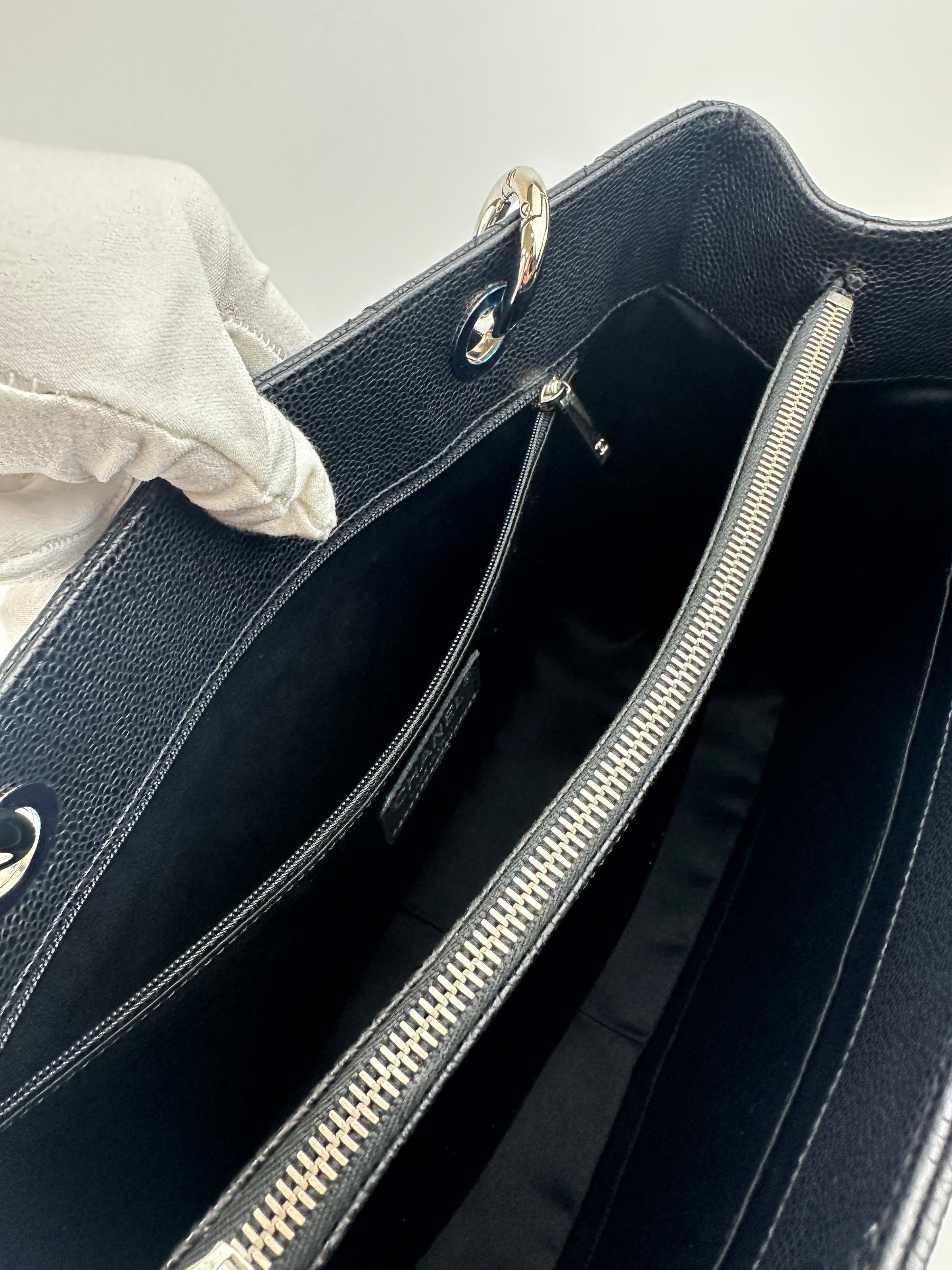 GST Black Caviar SHW