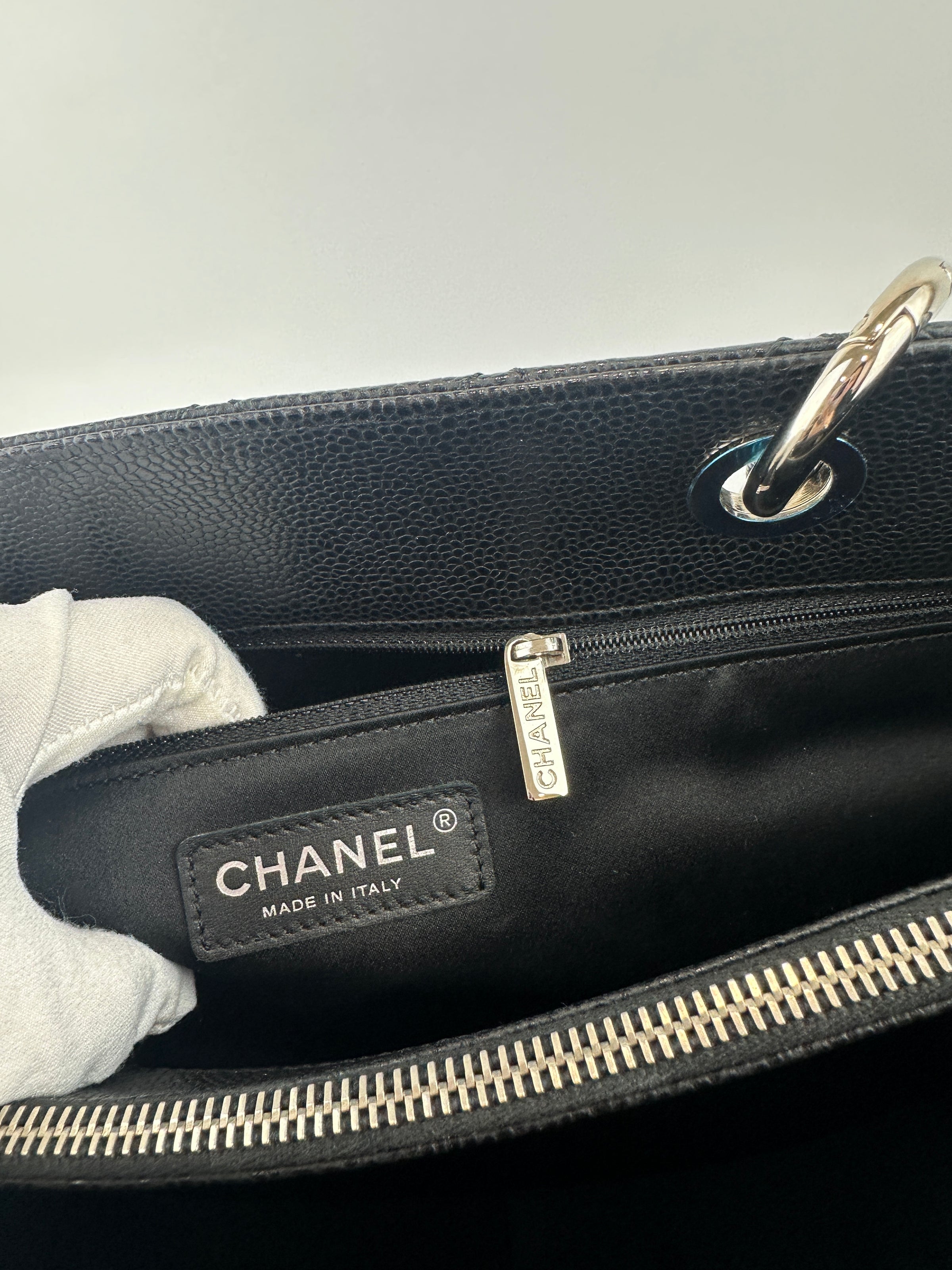 GST Black Caviar SHW