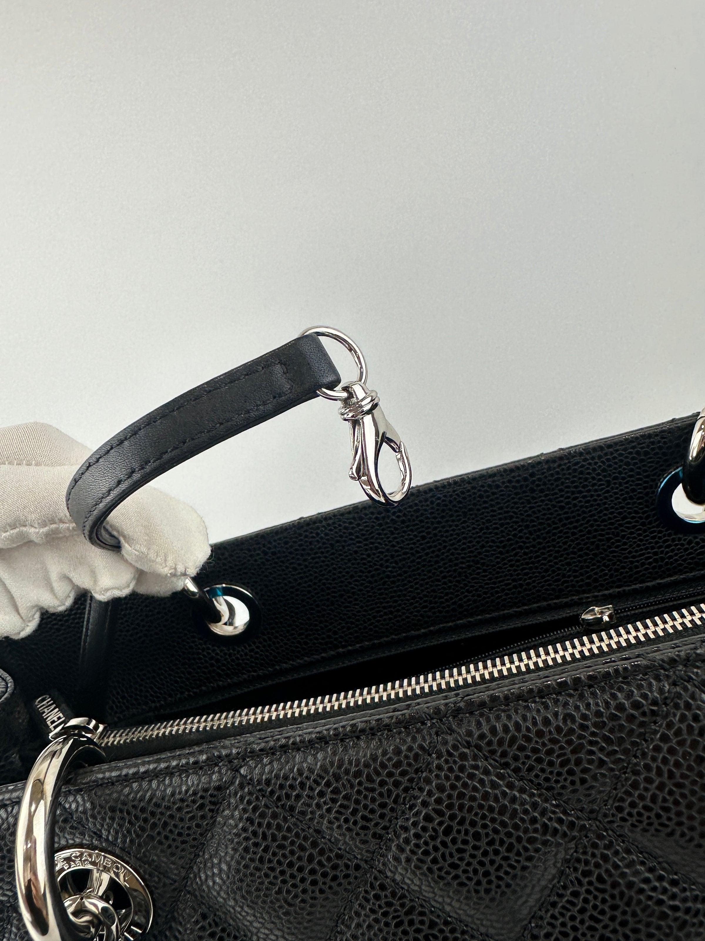 GST Black Caviar SHW