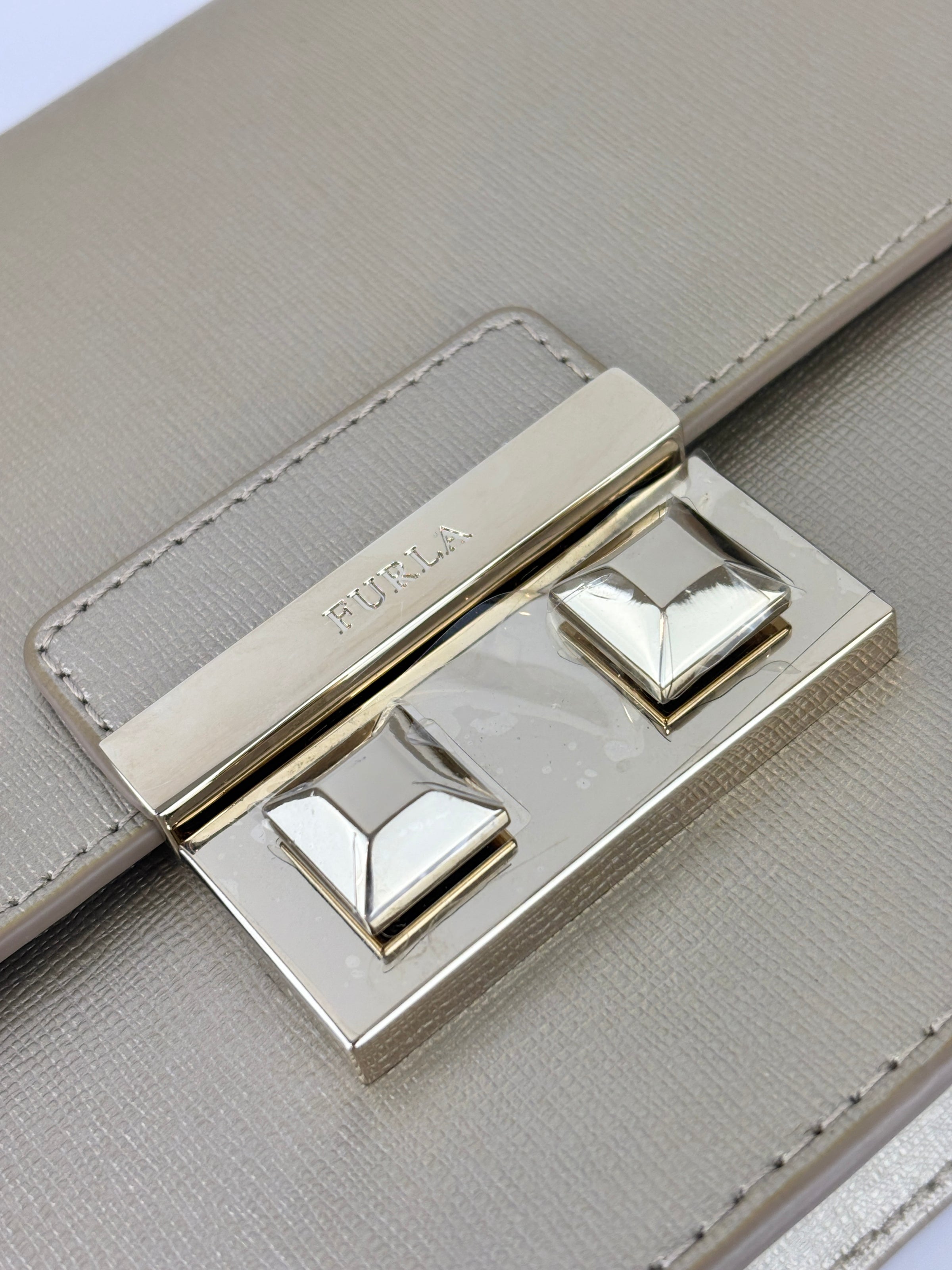 Medium Bella Crossbody Bag Champagne Gold