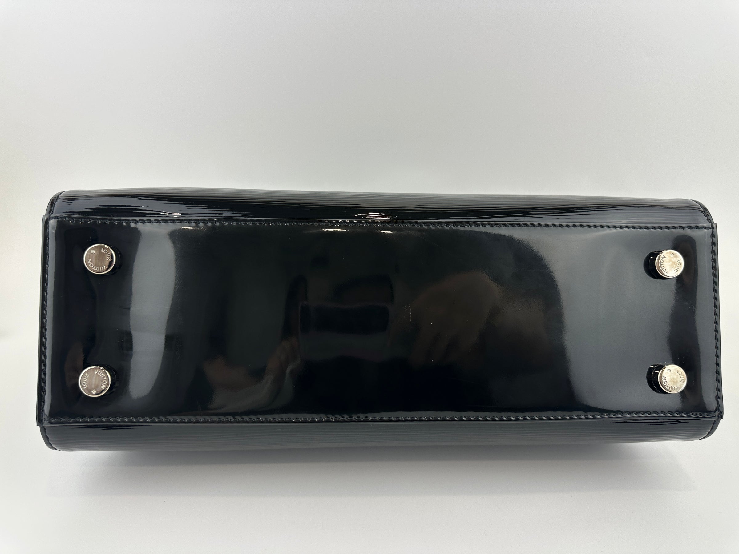 M40328 Brea MM Black Electric Epi Leather