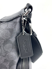 CCG18 Finn Crossbody Bag With Pockets In Signature Canvas Black
