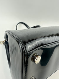 M40328 Brea MM Black Electric Epi Leather