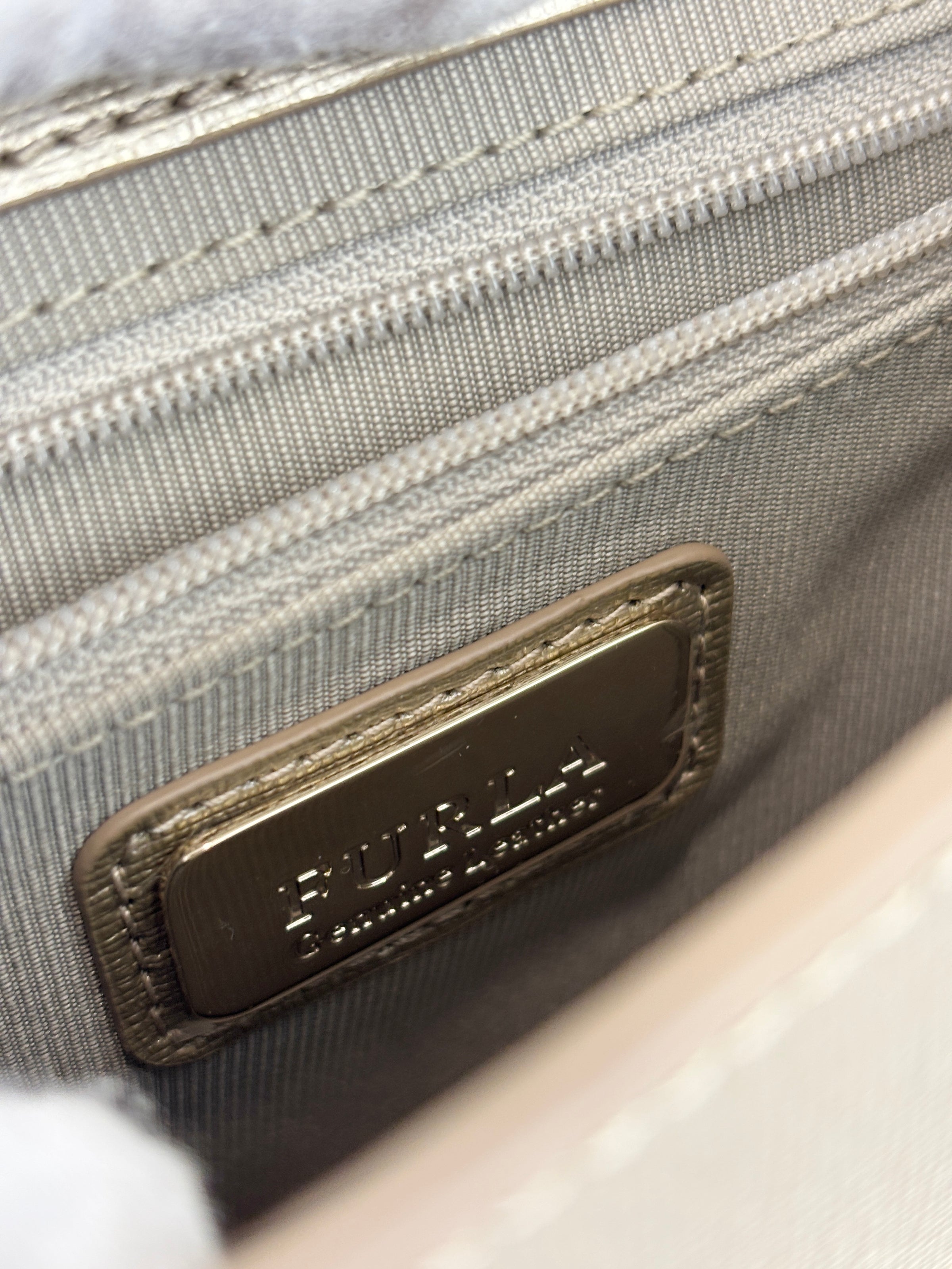 Medium Bella Crossbody Bag Champagne Gold
