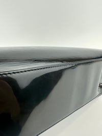 M40328 Brea MM Black Electric Epi Leather