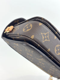 M46279 Pochette Metis East West Monogram Canvas (Microchipped) - Glampot