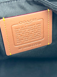 CCG18 Finn Crossbody Bag With Pockets In Signature Canvas Black