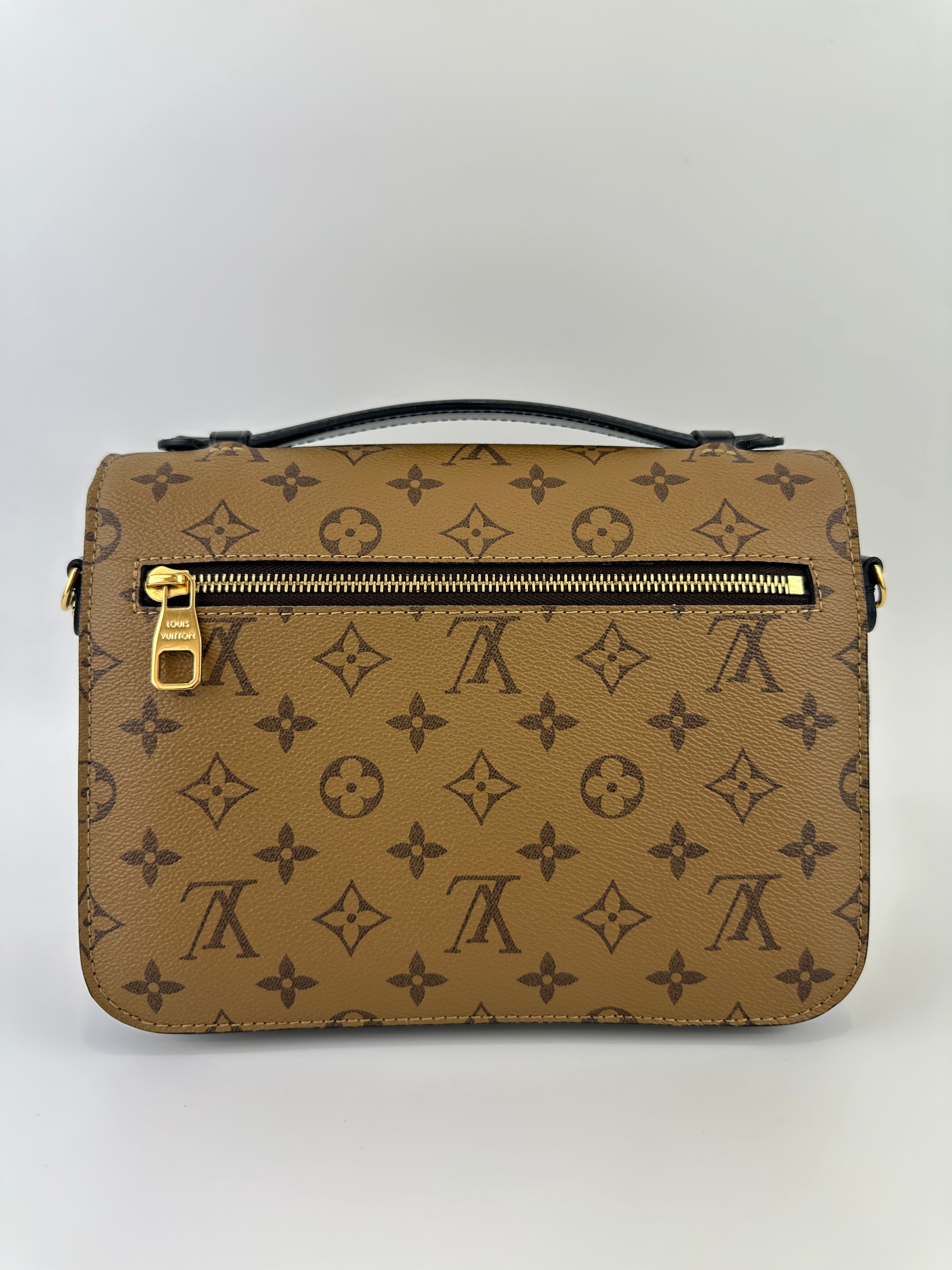 M44876 Pochette Metis Reverse Monogram (RFID)