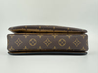 M44876 Pochette Metis Reverse Monogram (RFID)