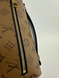 M44876 Pochette Metis Reverse Monogram (RFID)