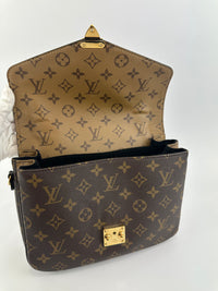 M44876 Pochette Metis Reverse Monogram (RFID)