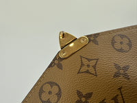 M44876 Pochette Metis Reverse Monogram (RFID)