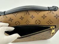 M44876 Pochette Metis Reverse Monogram (RFID)