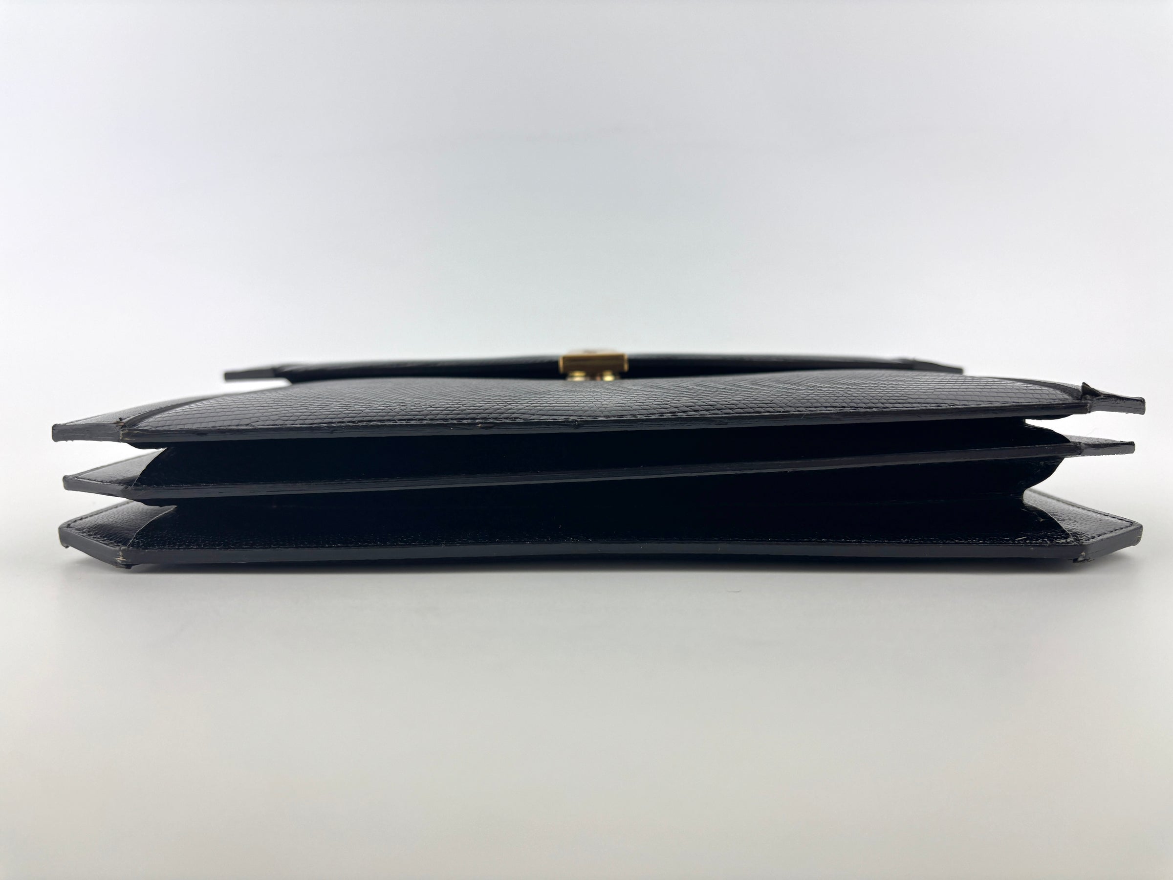 Vintage Embossed Lizard Leather Shoulder Bag in Black GHW - Glampot
