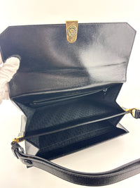 Vintage Embossed Lizard Leather Shoulder Bag in Black GHW - Glampot
