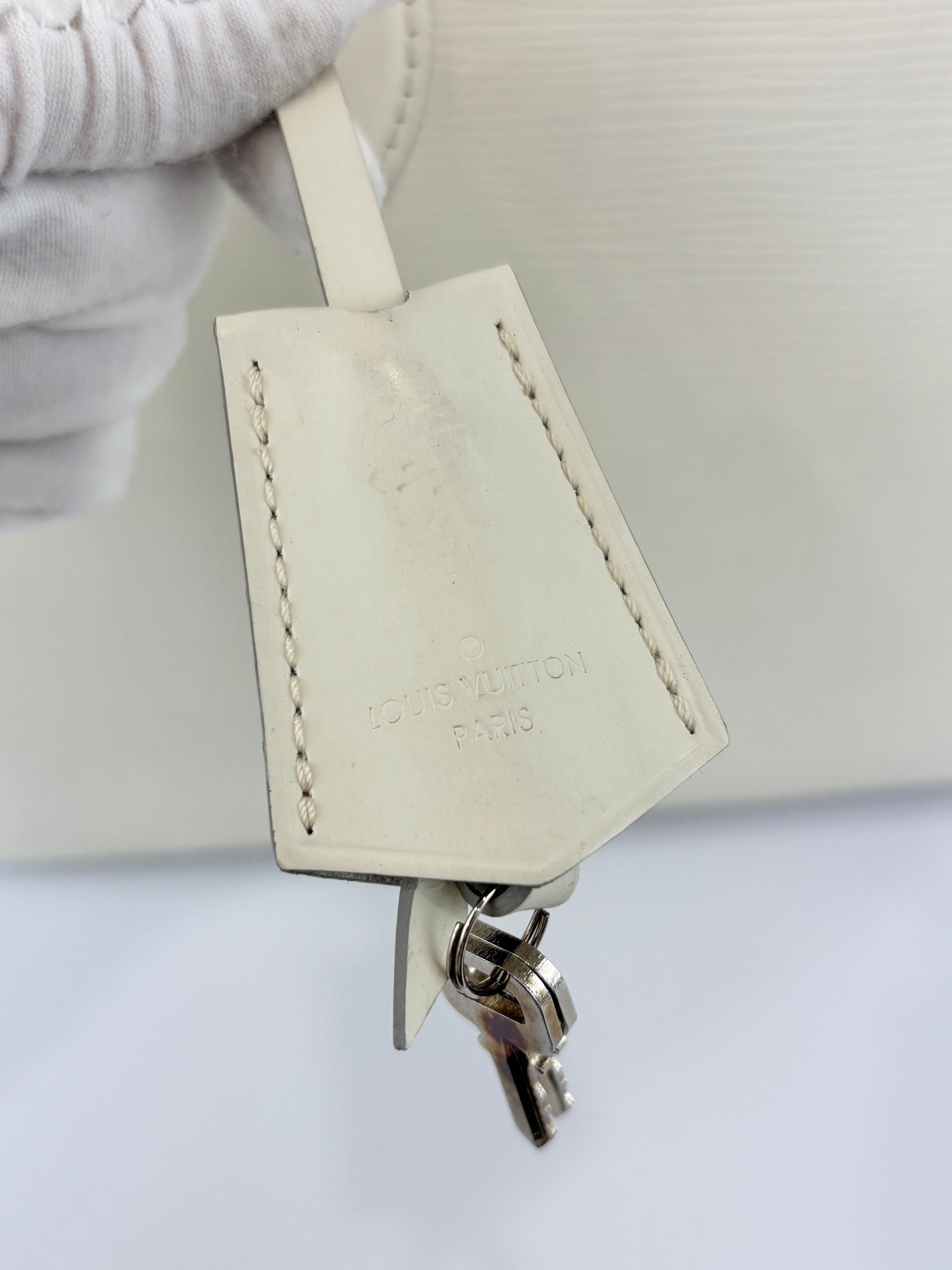 Epi Leather Pont Neuf PM Handbag White