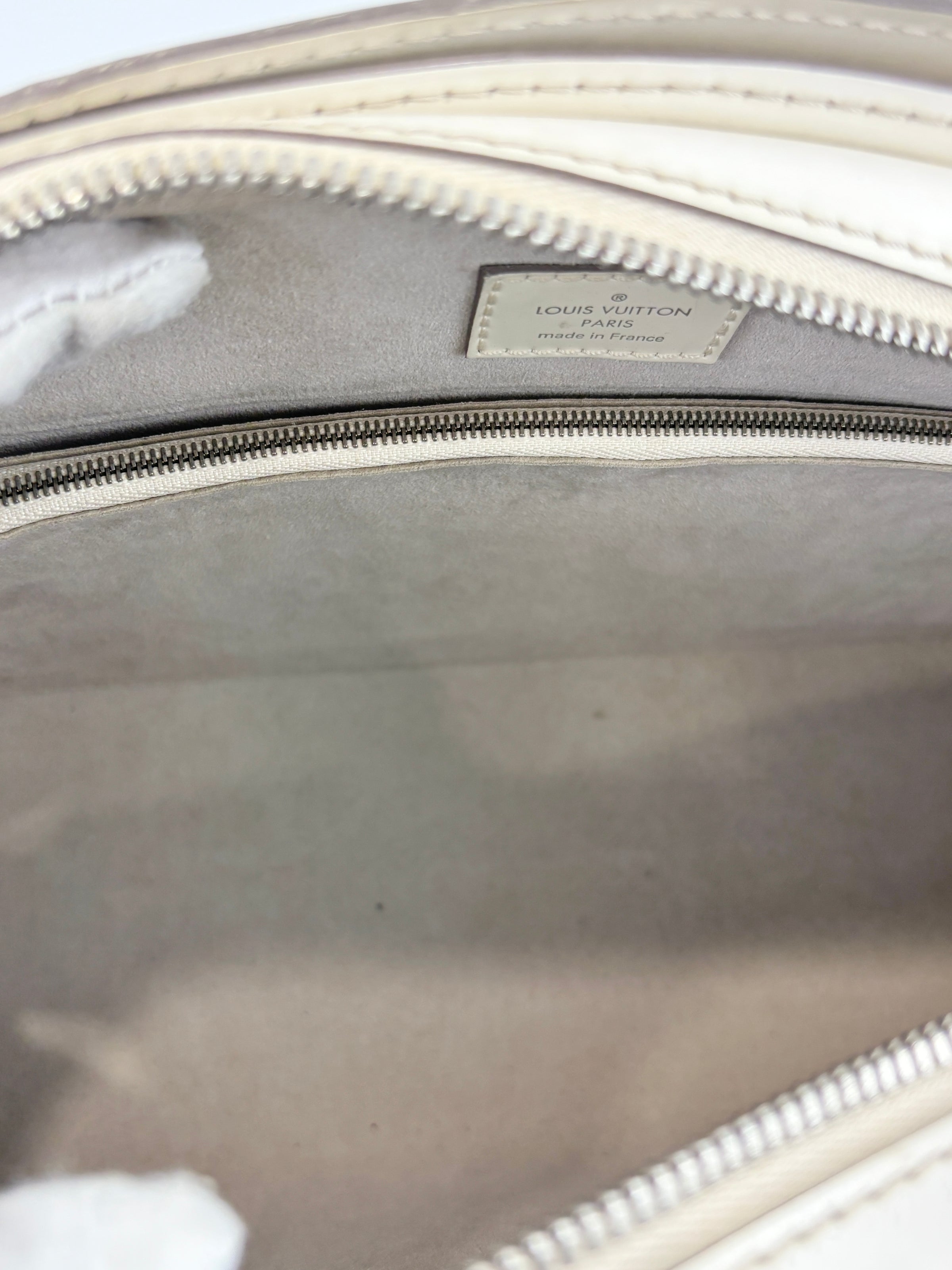 Epi Leather Pont Neuf PM Handbag White