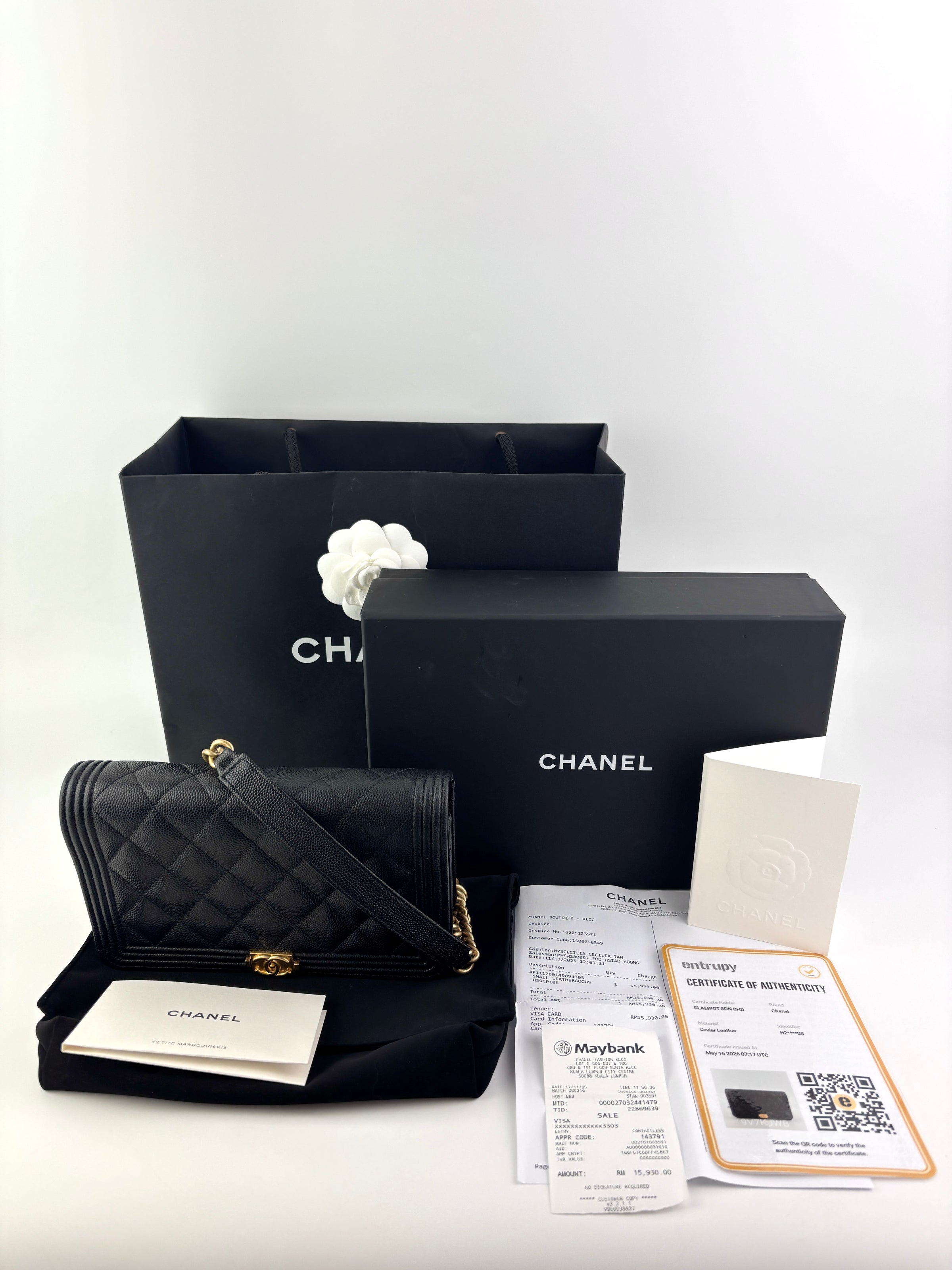 Boy Wallet On Chain Black Caviar GHW AP1117 - Glampot