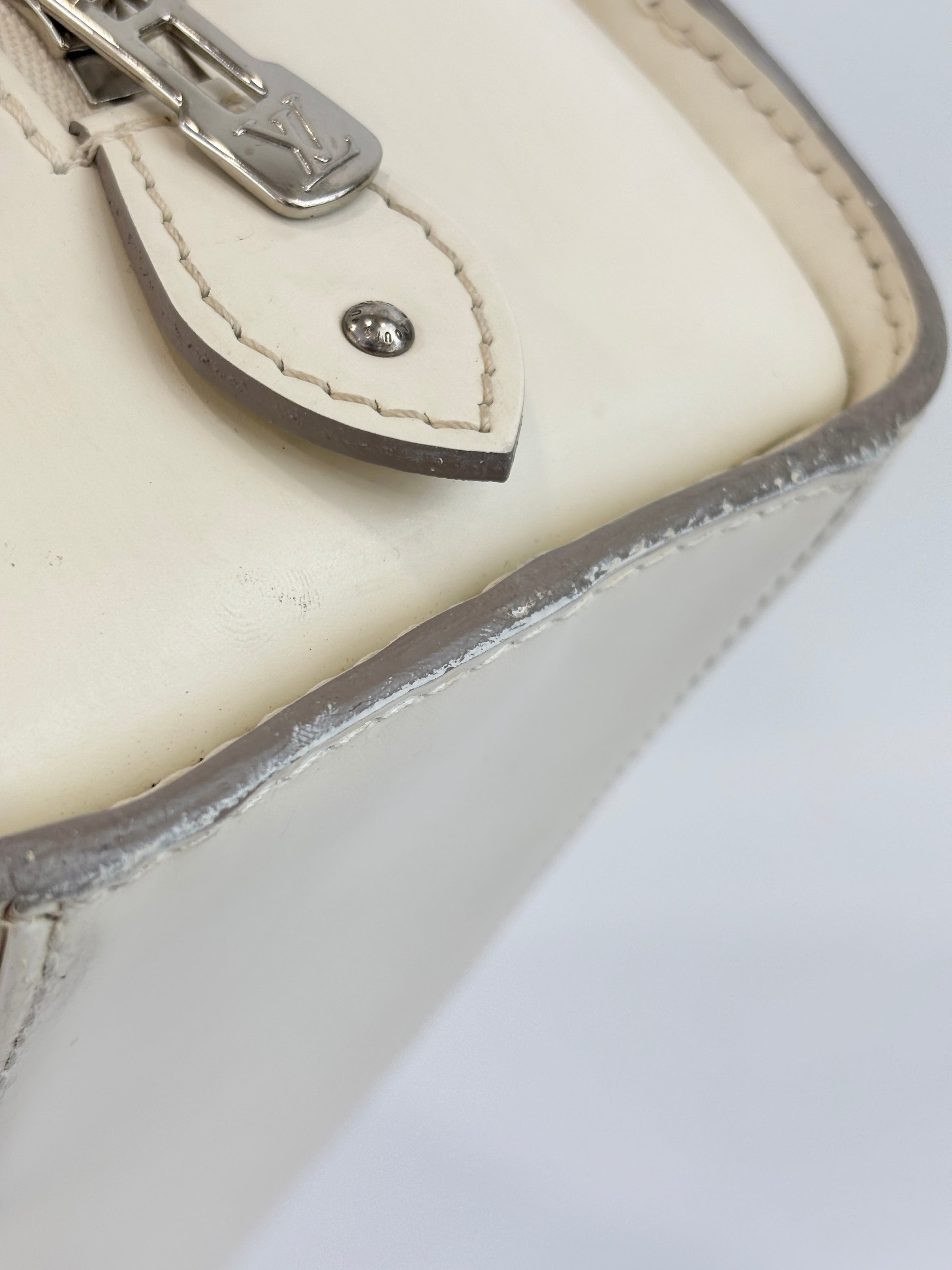 Epi Leather Pont Neuf PM Handbag White