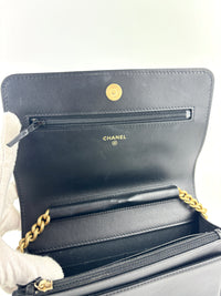 Boy Wallet On Chain Black Caviar GHW AP1117 - Glampot