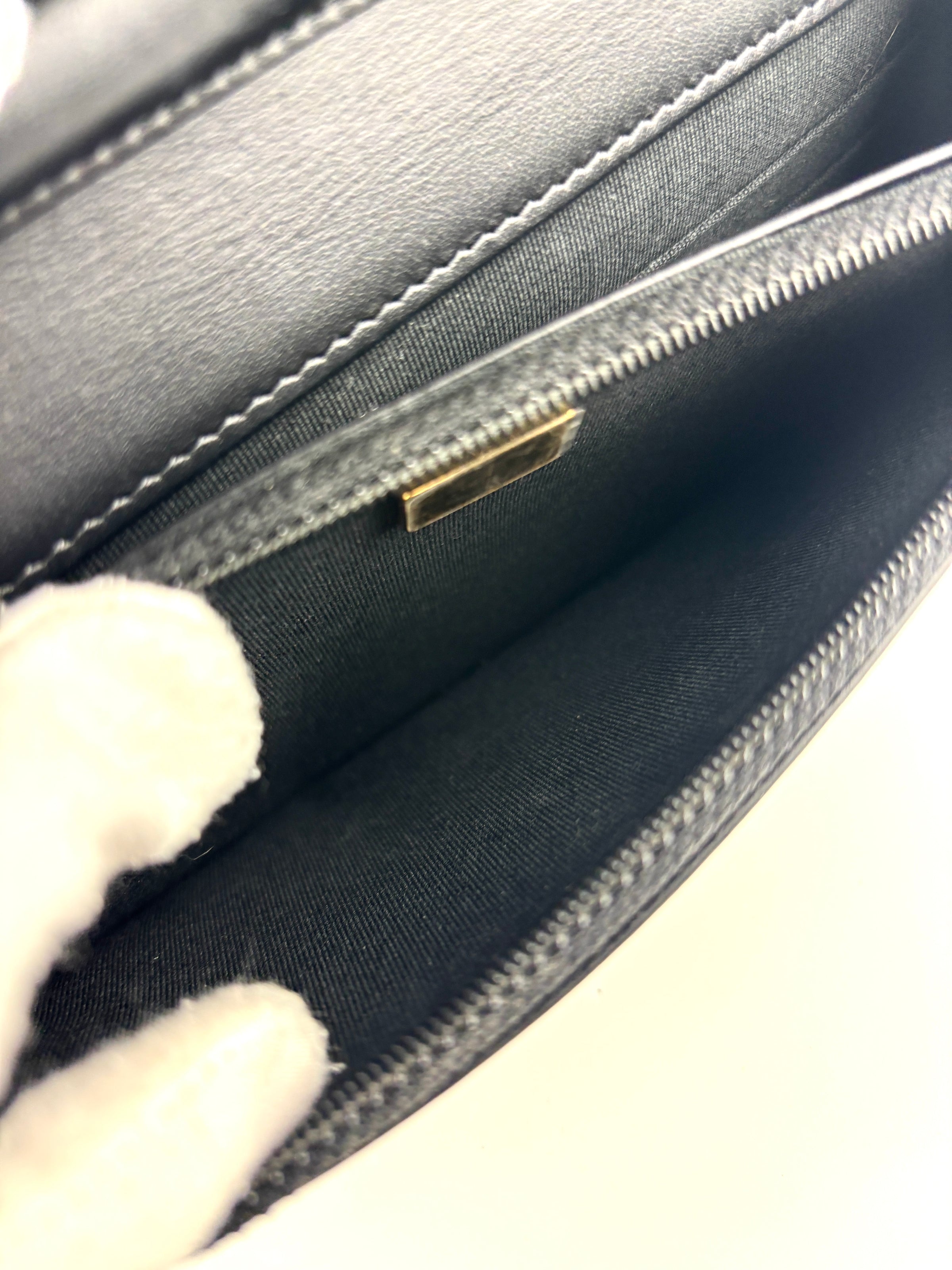 Boy Wallet On Chain Black Caviar GHW AP1117 - Glampot