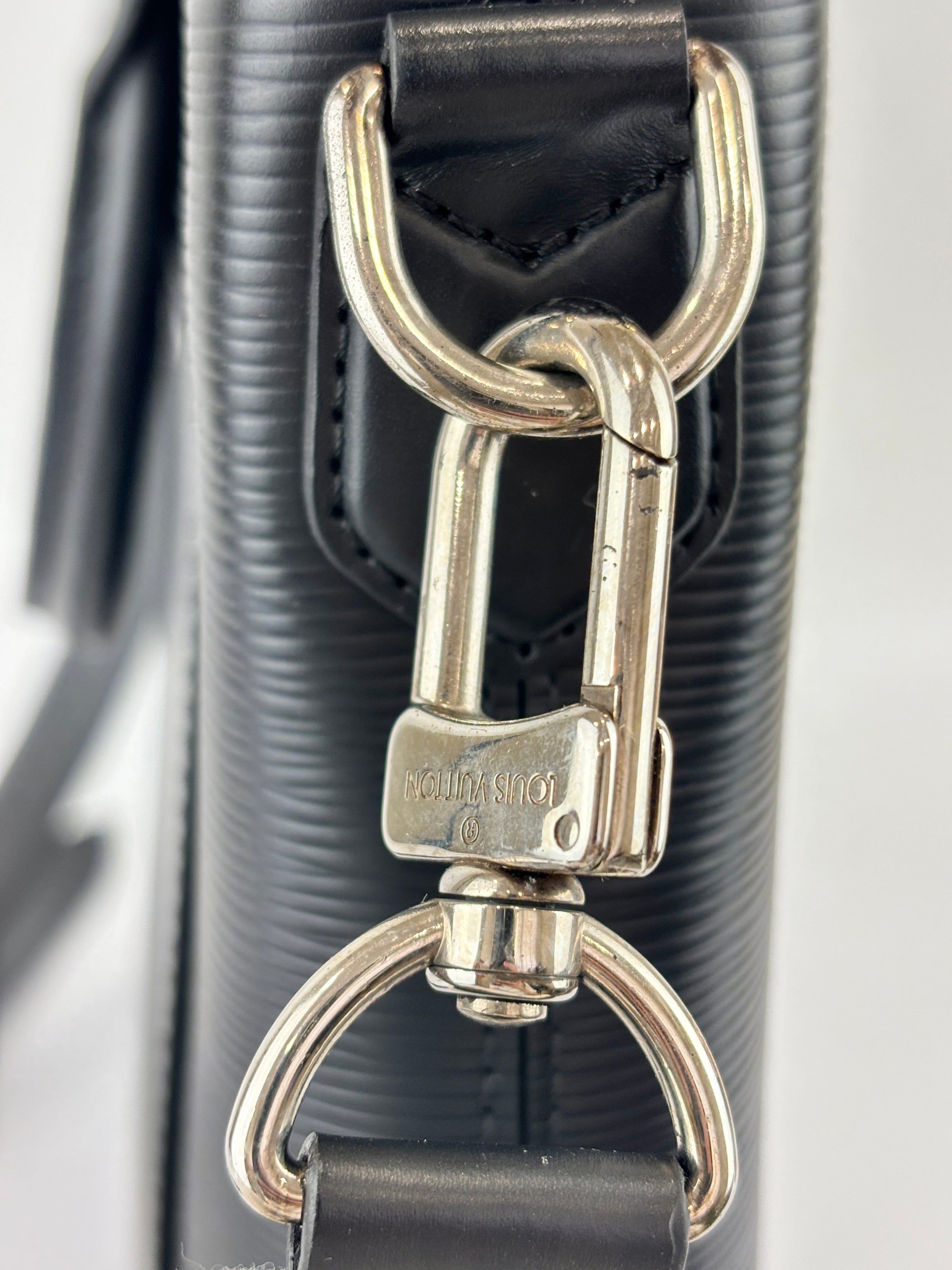 Brooks Epi Leather Tote Bag Black