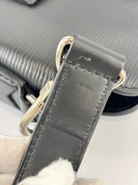 Brooks Epi Leather Tote Bag Black