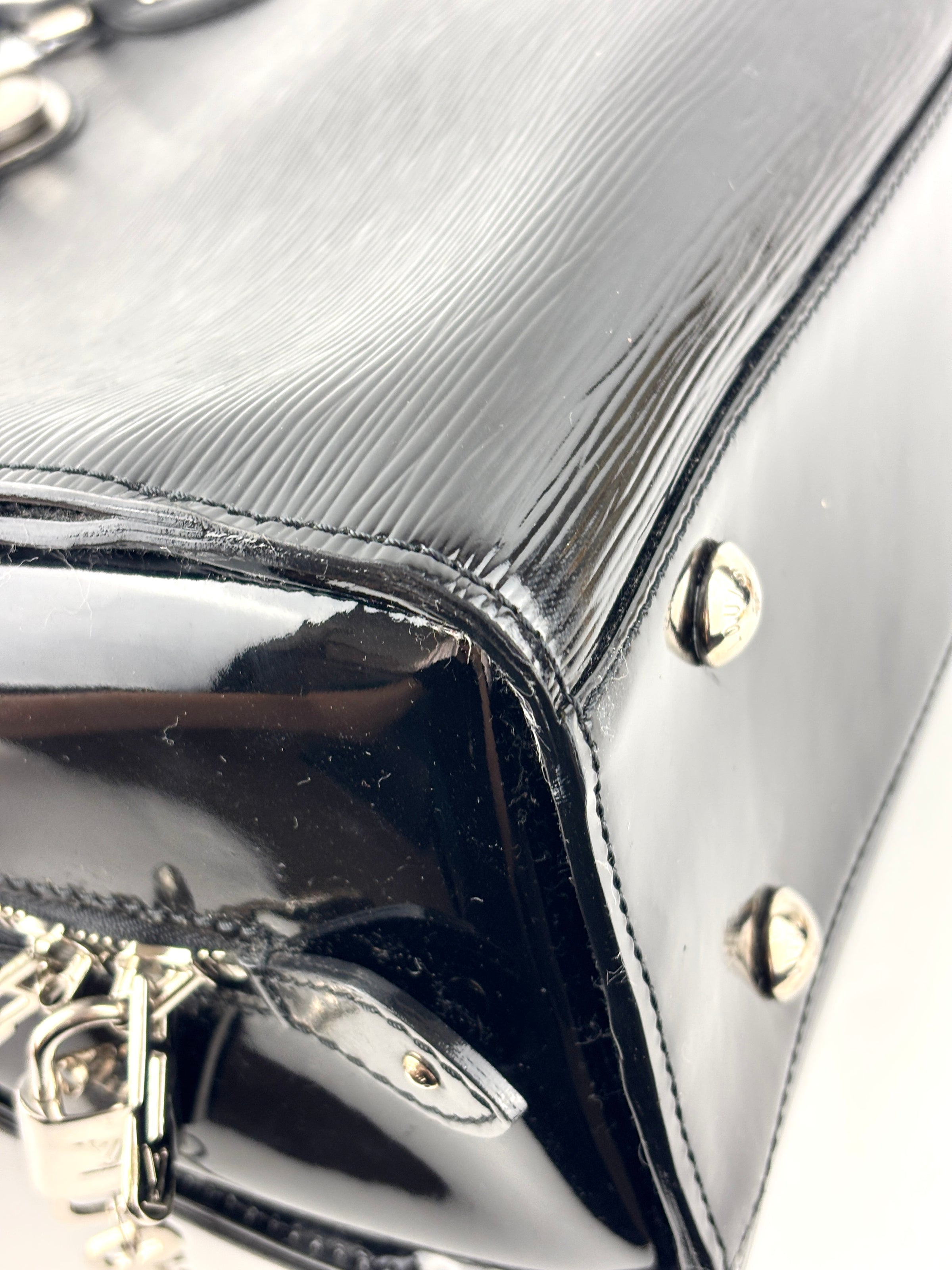Pont Neuf GM in Shiny Epi Leather - Glampot