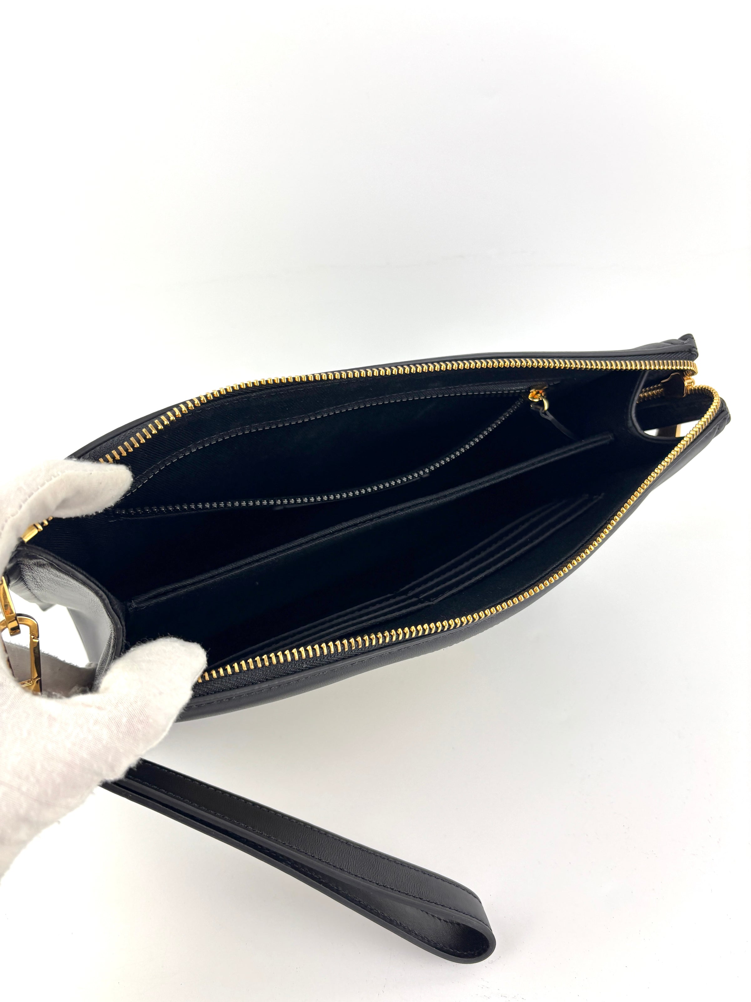 La Medusa Embroidered Leather Clutch in Black
