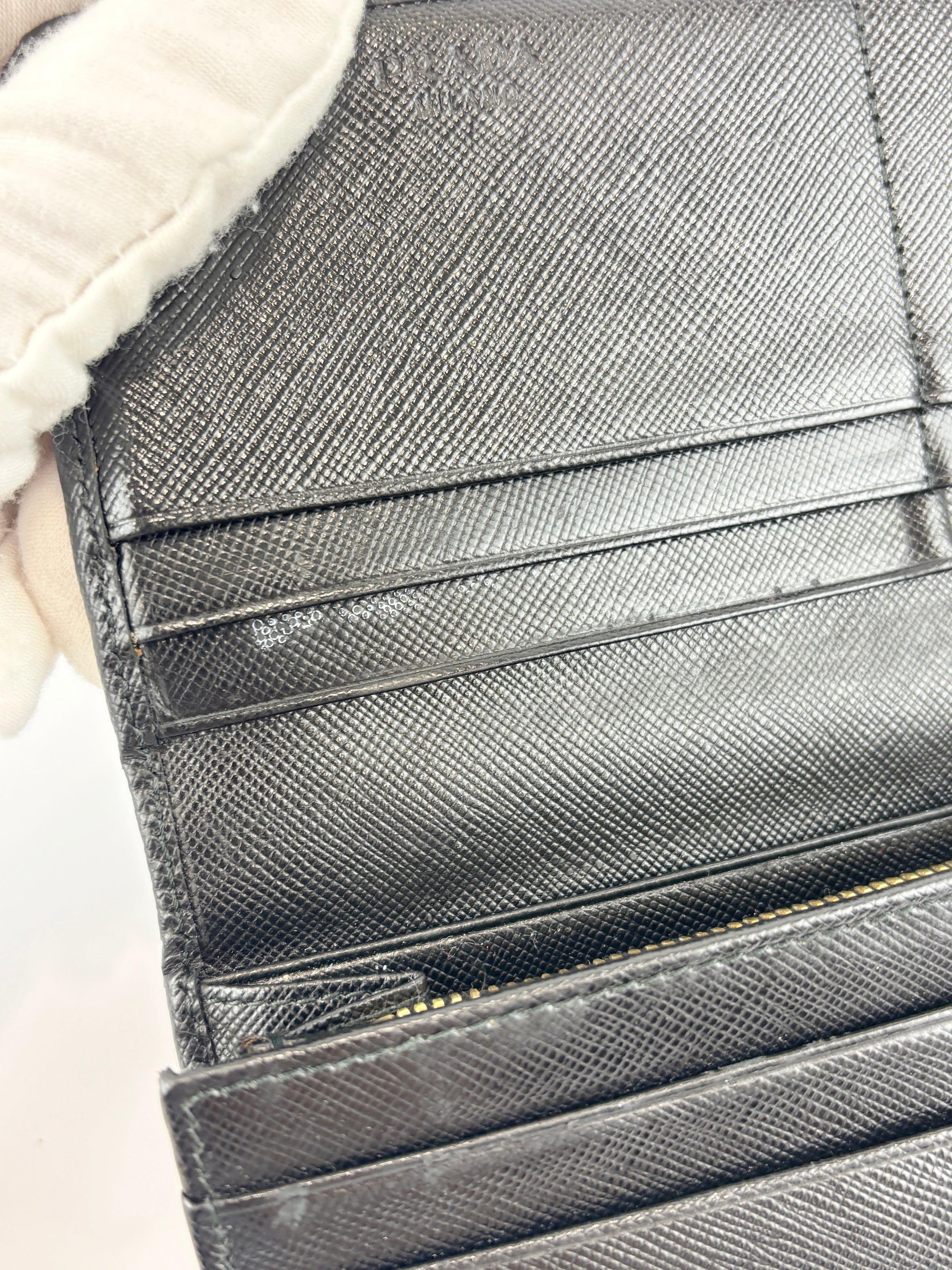 1M1132 Black Saffiano Metal Leather Continental Wallet