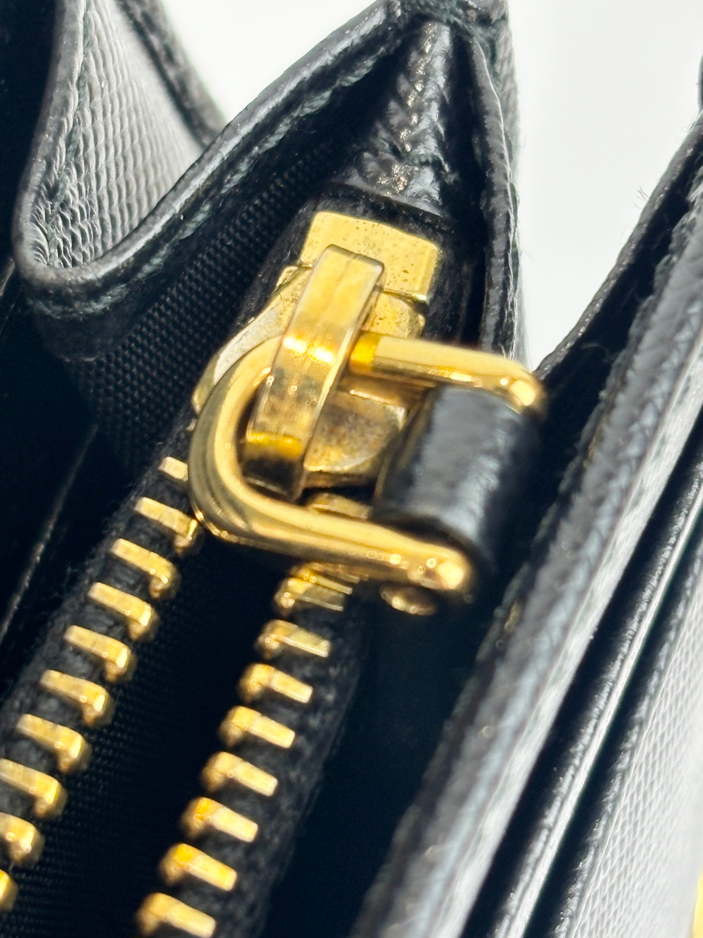 1M1132 Black Saffiano Metal Leather Continental Wallet
