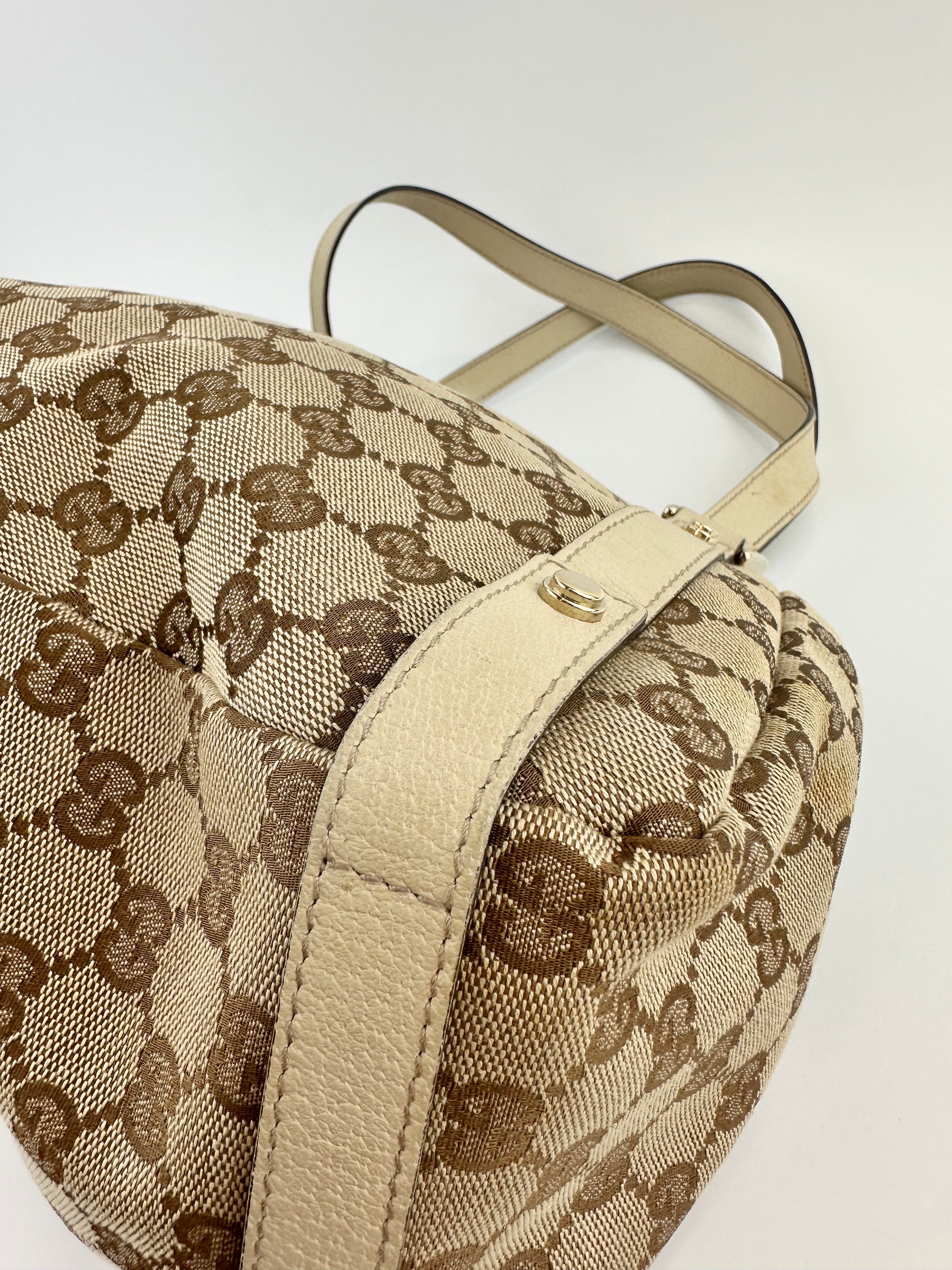 130736 Medium Abbey GG Beige Canvas Tote Bag