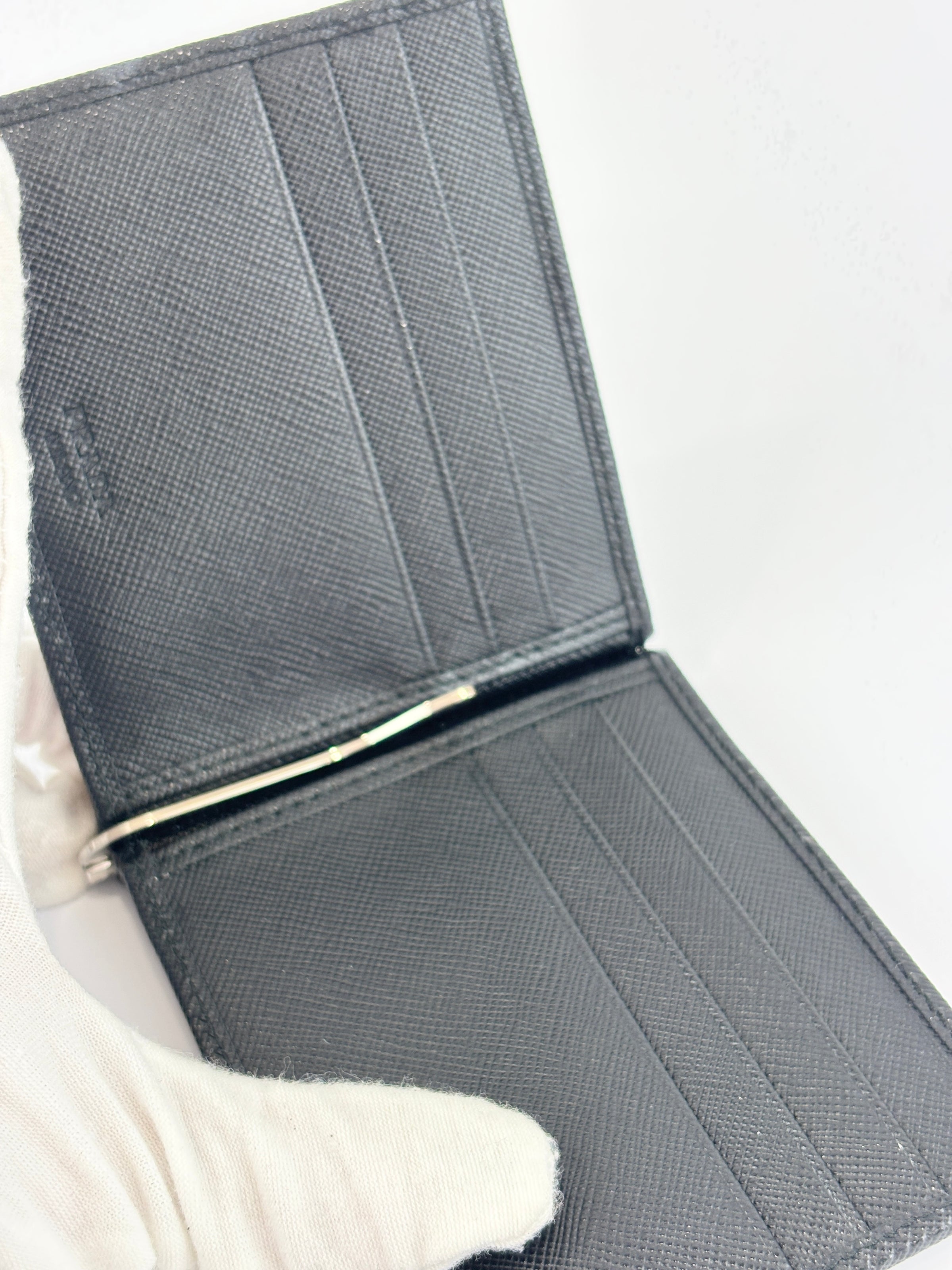 2M1077 Saffiano Leather Bill Wallet
