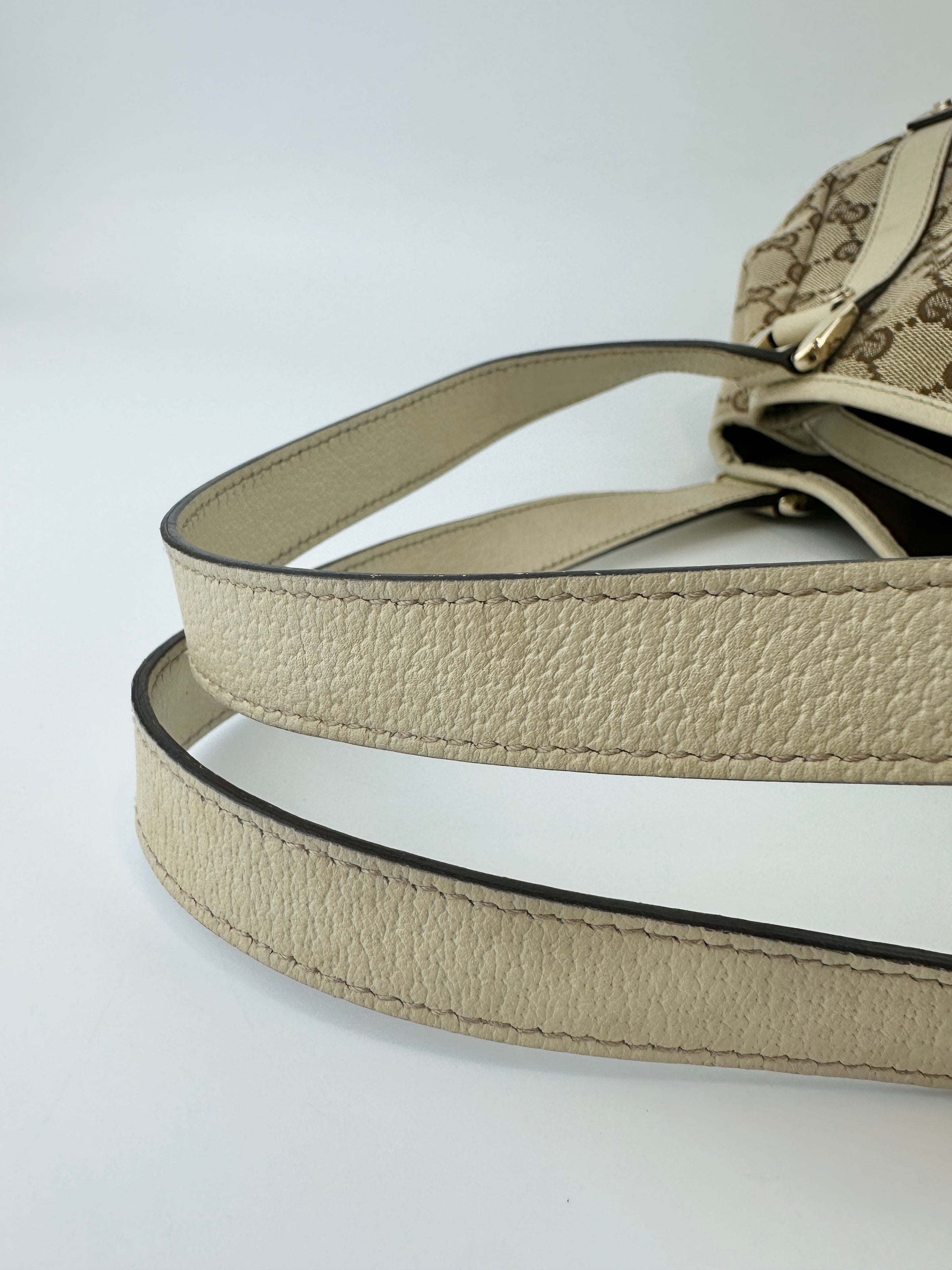 130736 Medium Abbey GG Beige Canvas Tote Bag