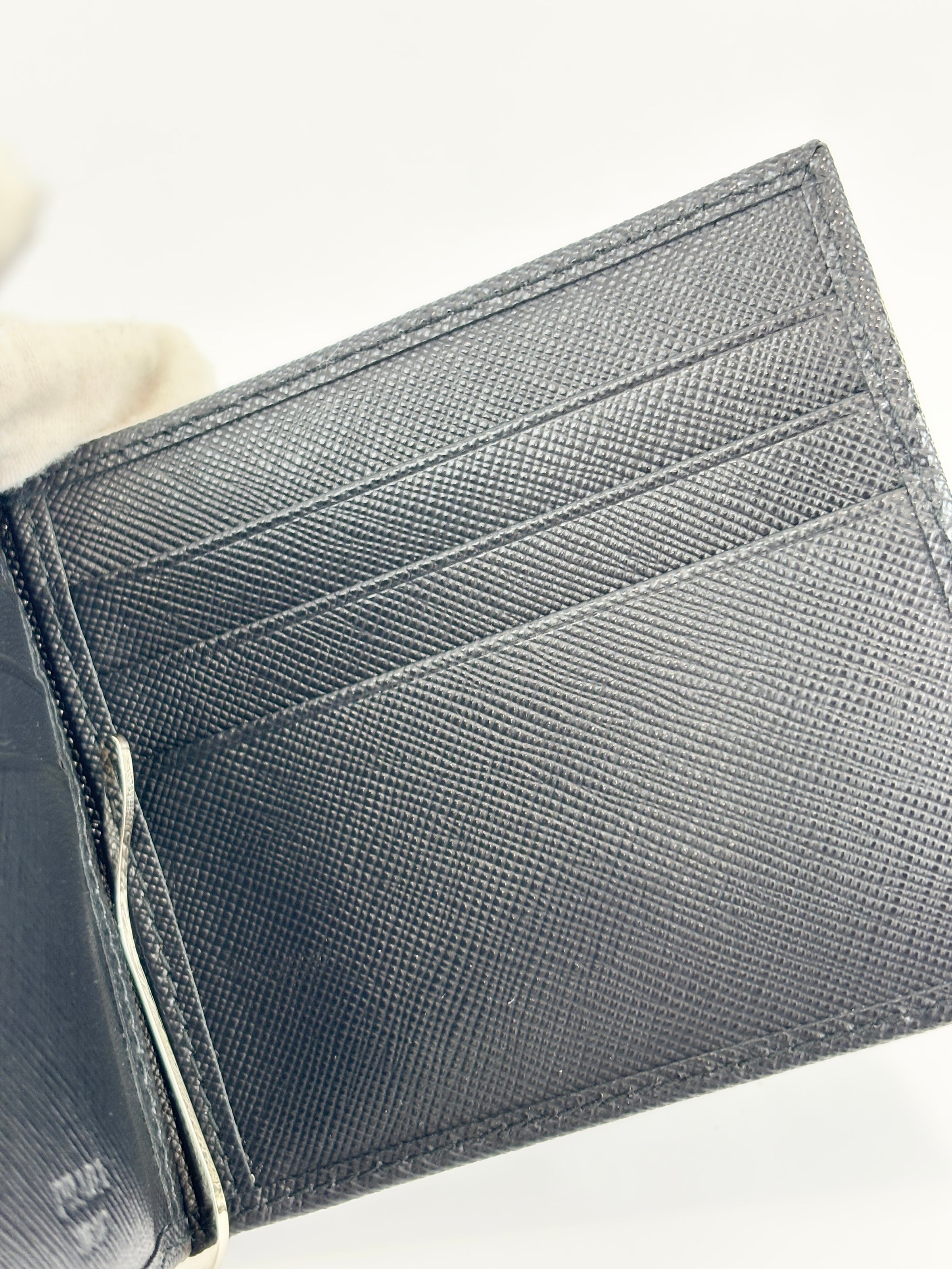 2M1077 Saffiano Leather Bill Wallet